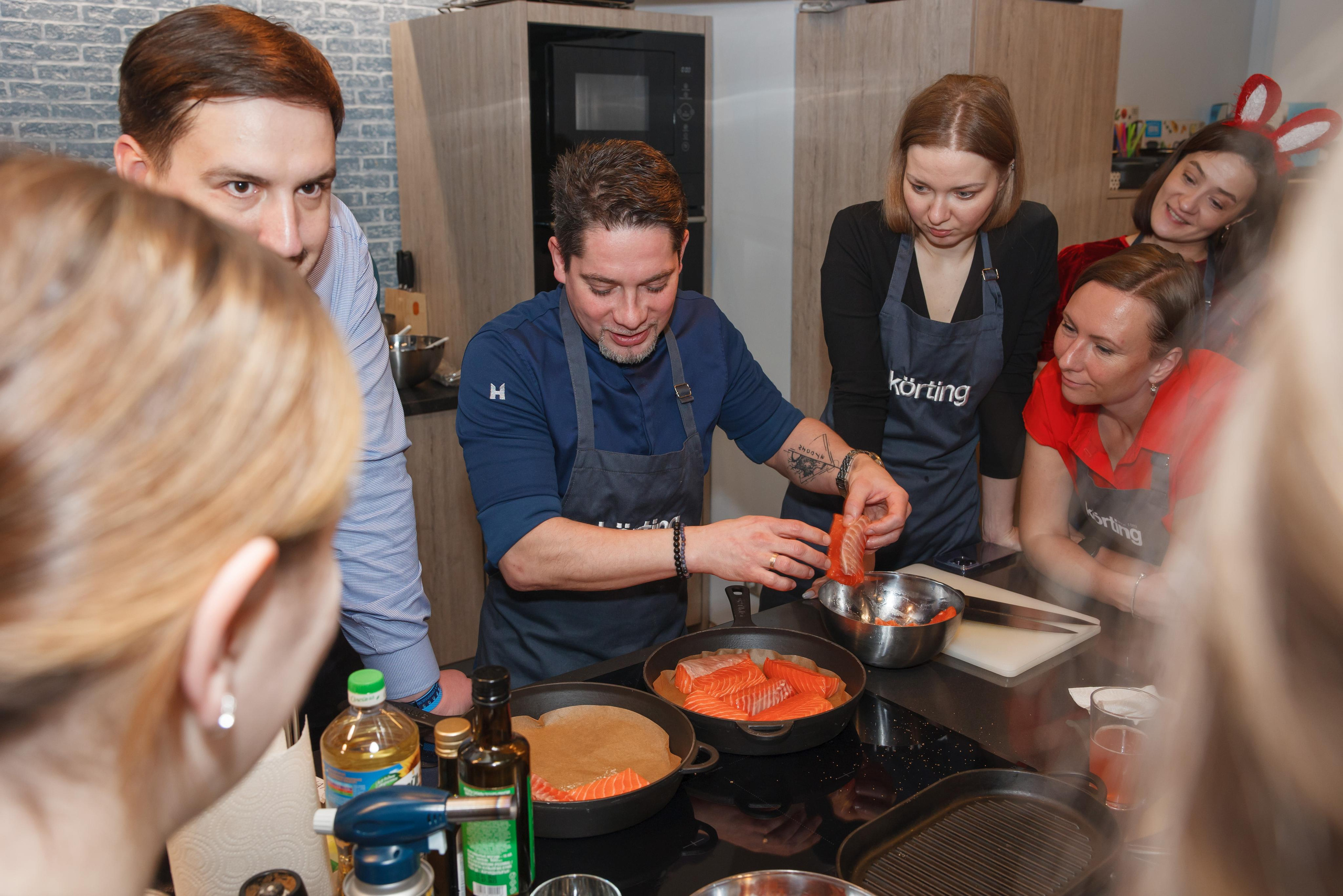 Фотосъемка корпоративного мастер-класса по приготовлению блюд. Свадебный и репортажный фотограф (Москва, Королев и другие)