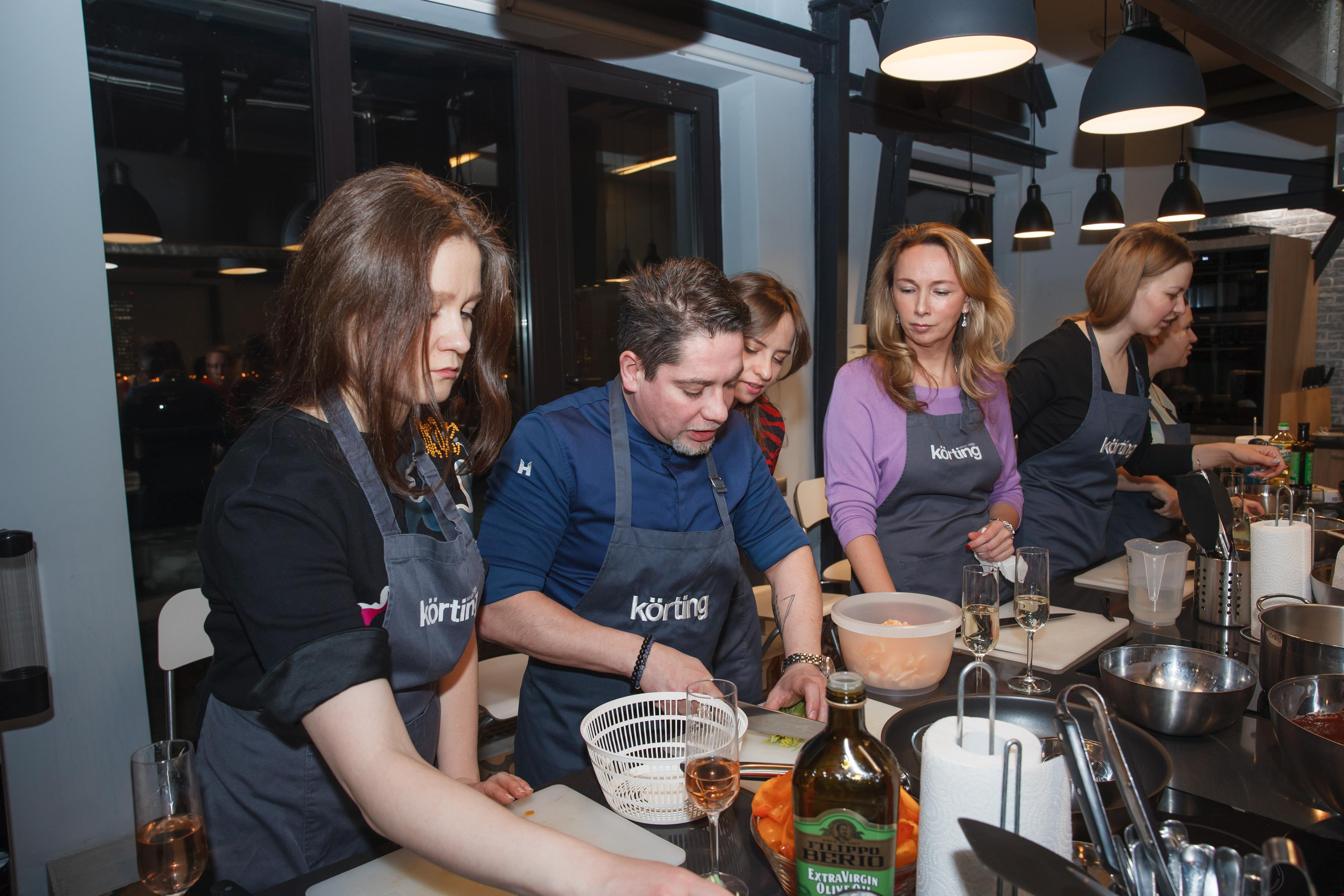 Фотосъемка корпоративного мастер-класса по приготовлению блюд. Свадебный и репортажный фотограф (Москва, Королев и другие)