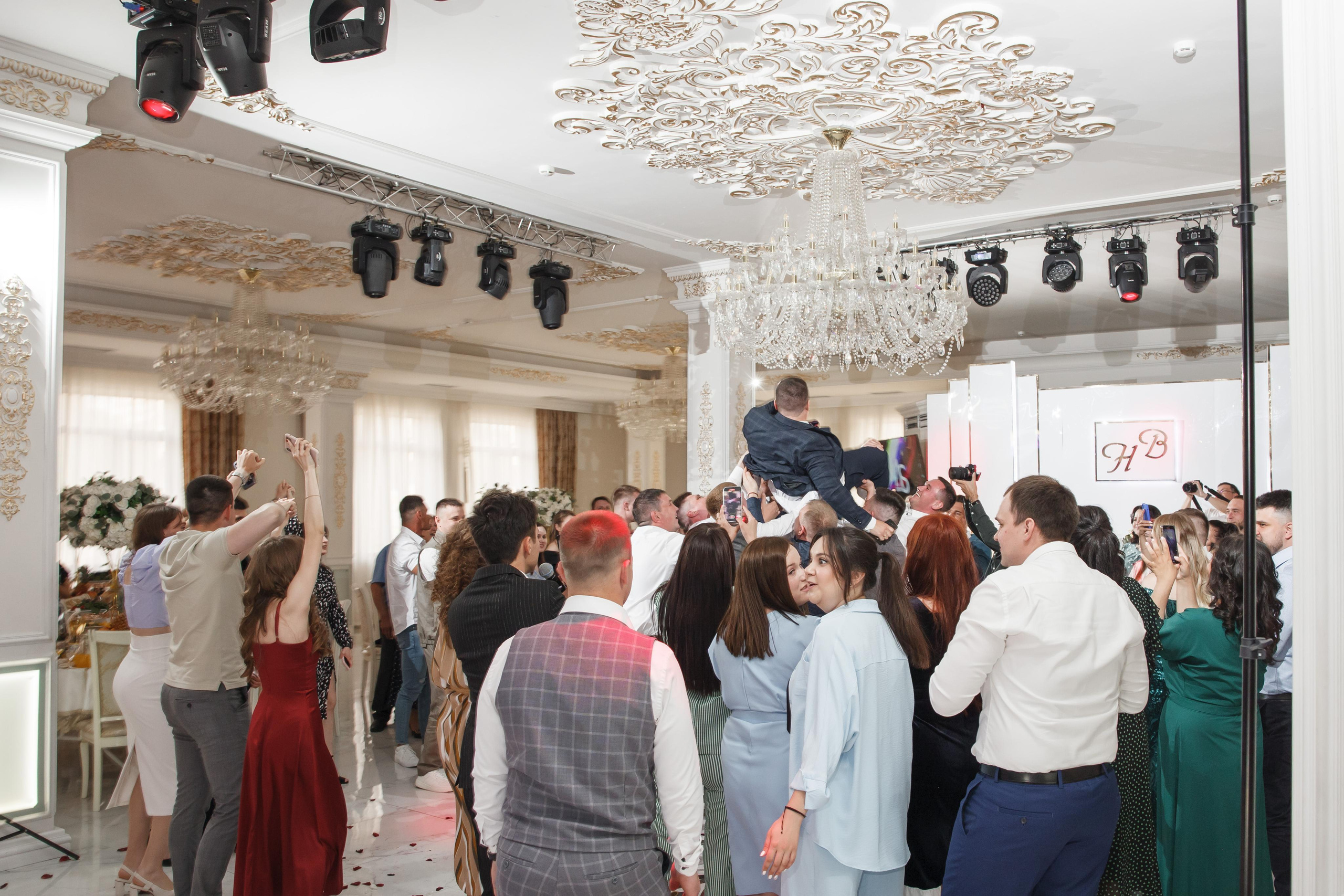 Фотосъемка татарской свадьбы. Свадебный и репортажный фотограф (Москва, Королев и другие)