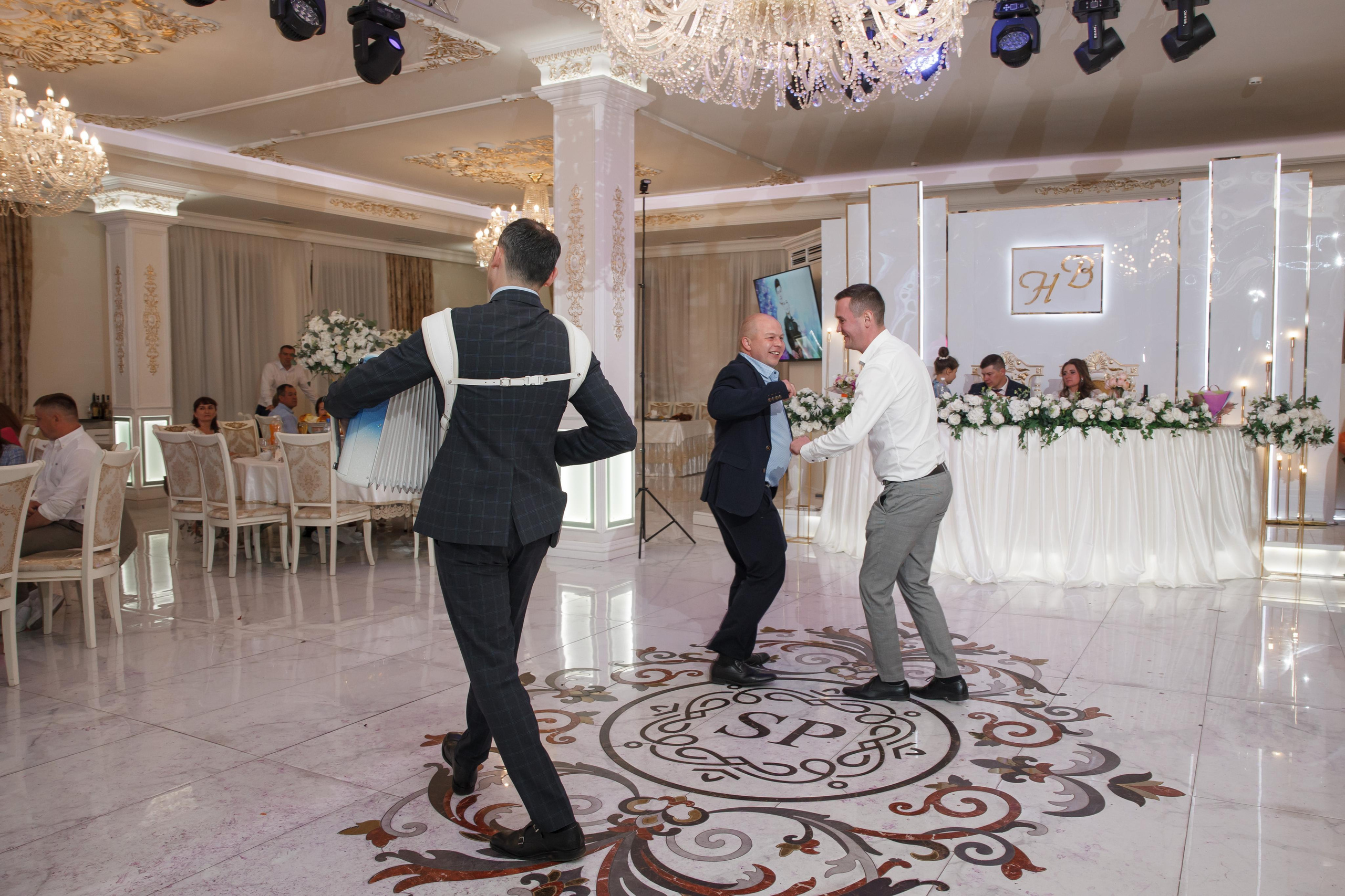 Фотосъемка татарской свадьбы. Свадебный и репортажный фотограф (Москва, Королев и другие)