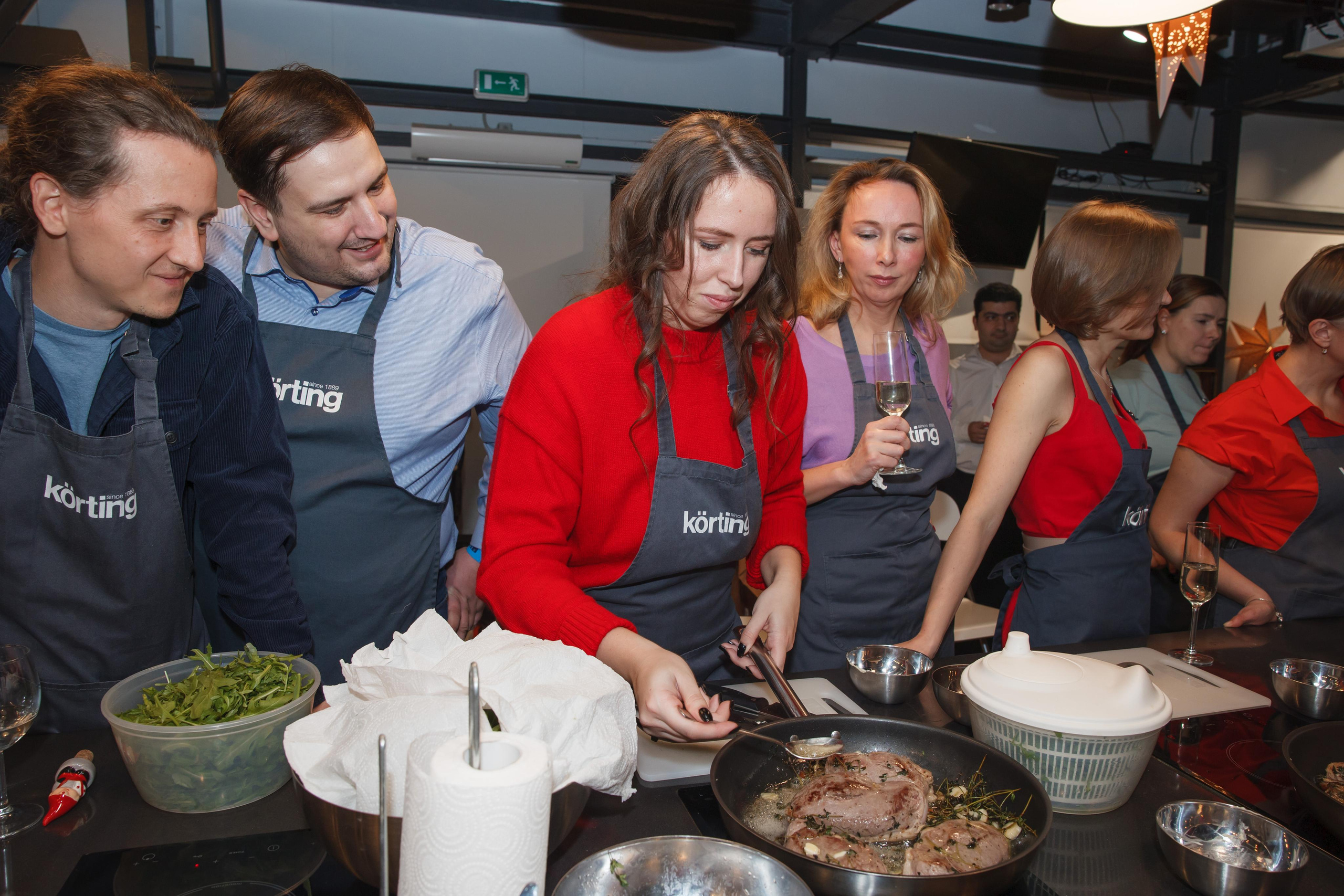 Фотосъемка корпоративного мастер-класса по приготовлению блюд. Свадебный и репортажный фотограф (Москва, Королев и другие)