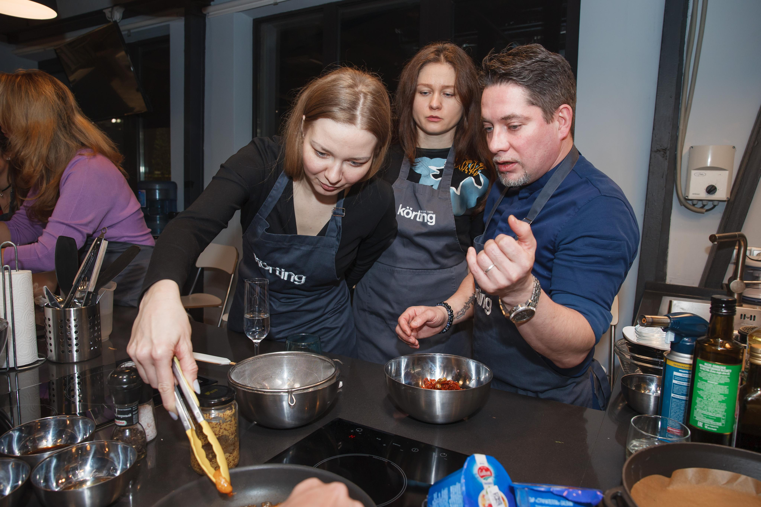 Фотосъемка корпоративного мастер-класса по приготовлению блюд. Свадебный и репортажный фотограф (Москва, Королев и другие)