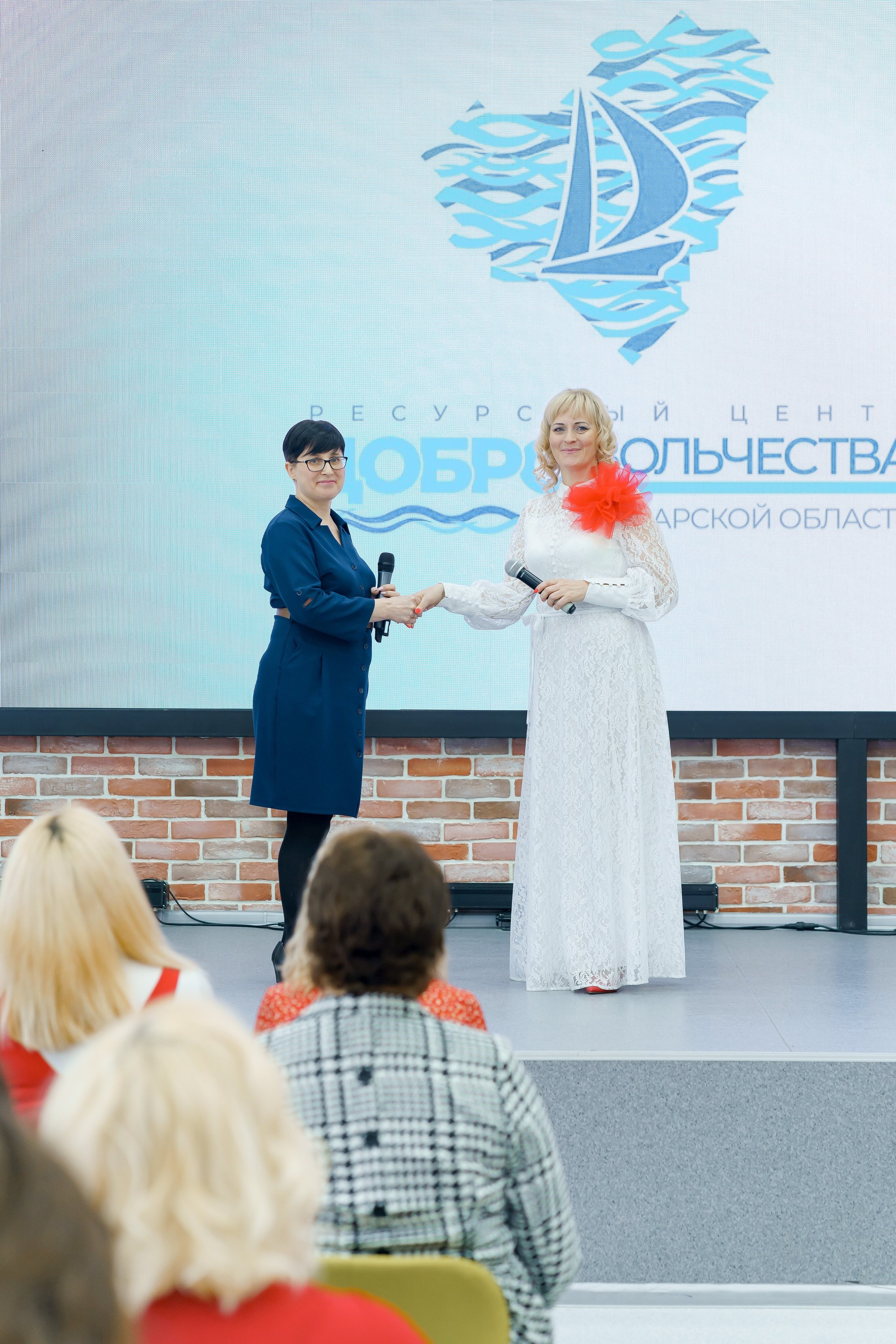 Региональный Форум «Мама в ресурсе» 2024. Коммерческий фотограф|Детский фотограф в Самаре Плетнева Евгения