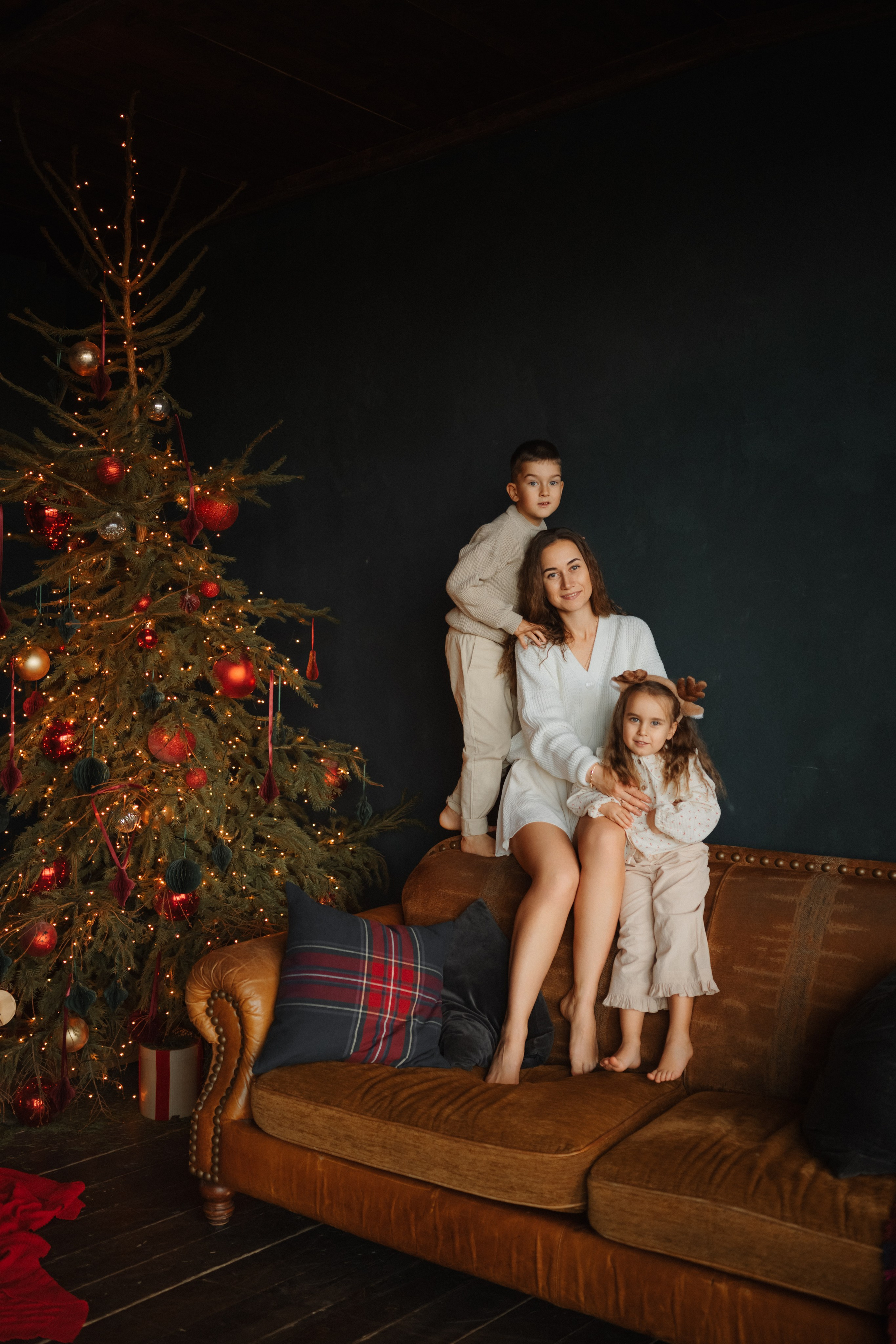 Лада, Алиса, Андрей и Фифи. Дьяконова Валерия семейный и детский фотограф в Санкт-Петербурге