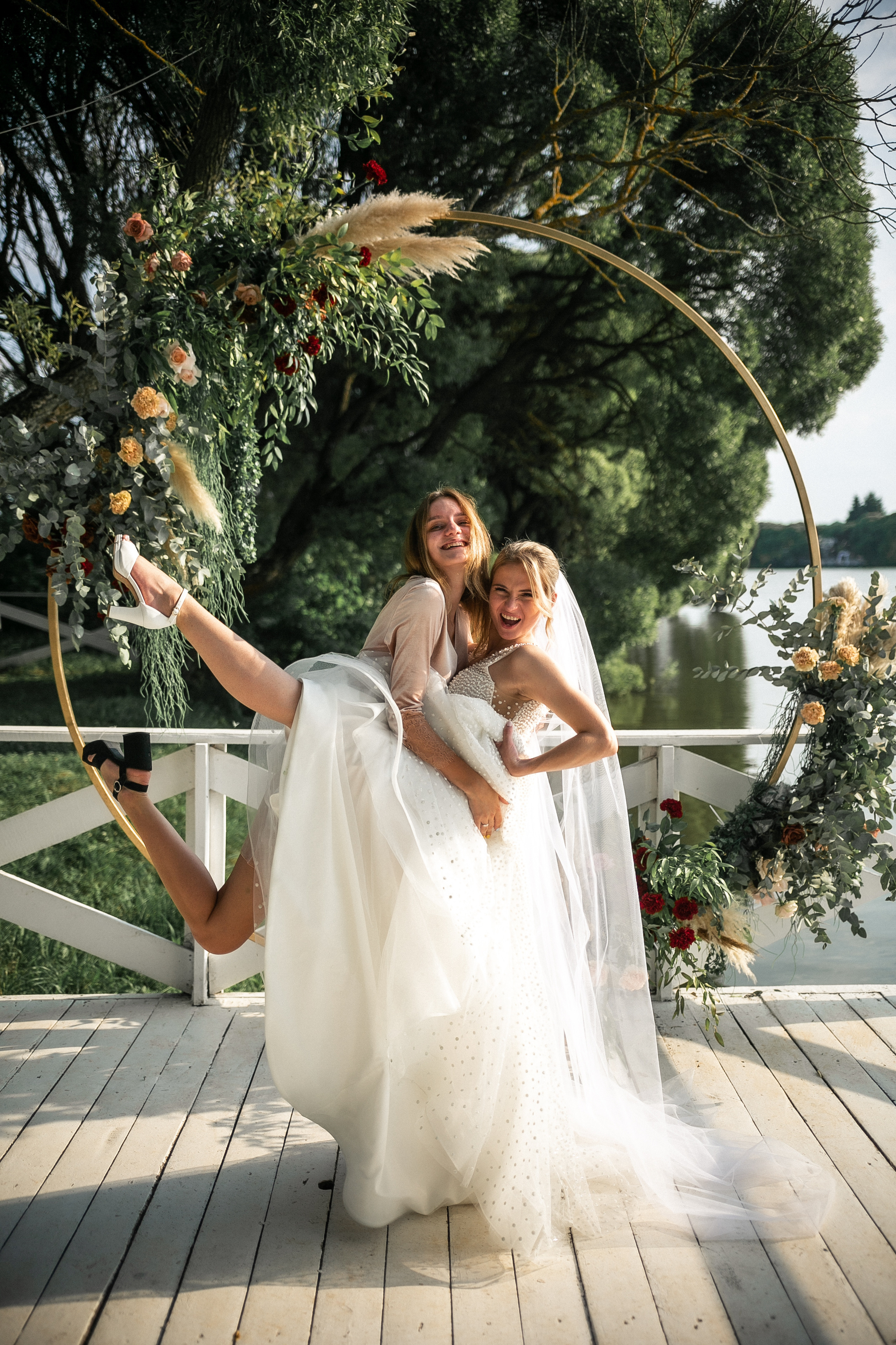 E & M. Photographer Vlad Boytsoff