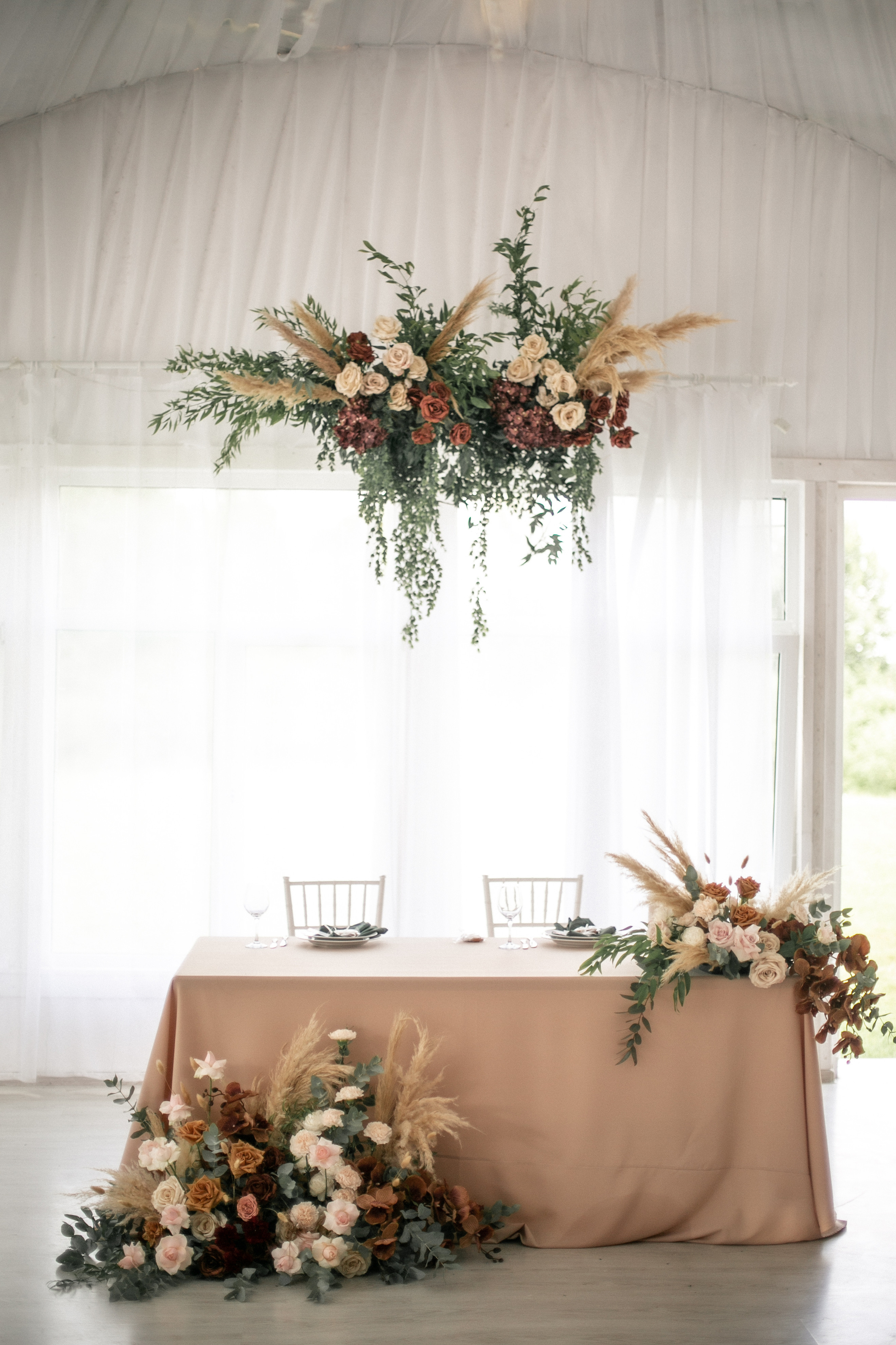 E & M. Photographer Vlad Boytsoff