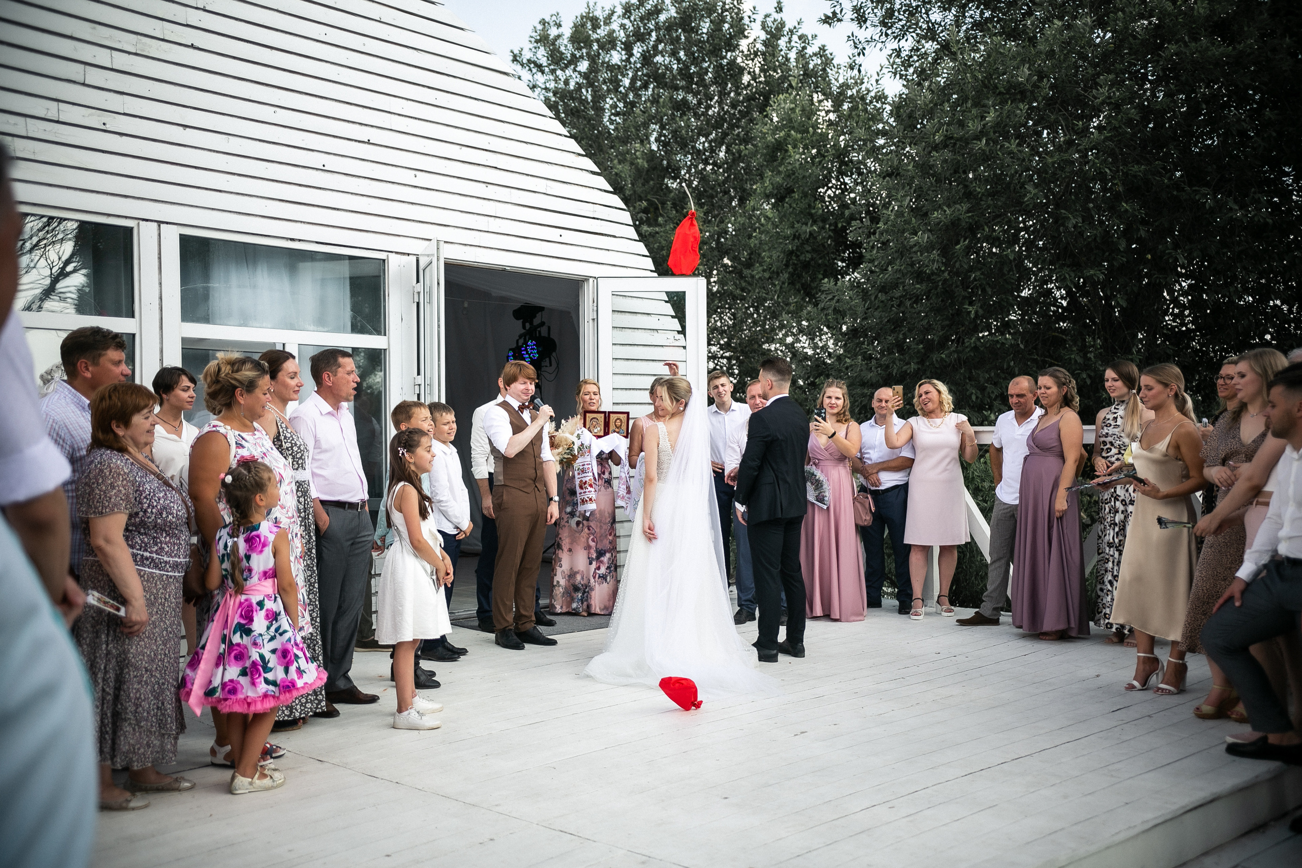 E & M. Photographer Vlad Boytsoff