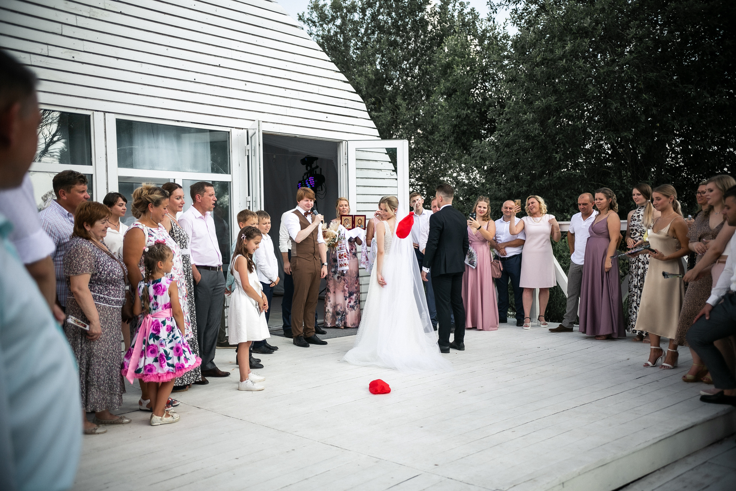 E & M. Photographer Vlad Boytsoff