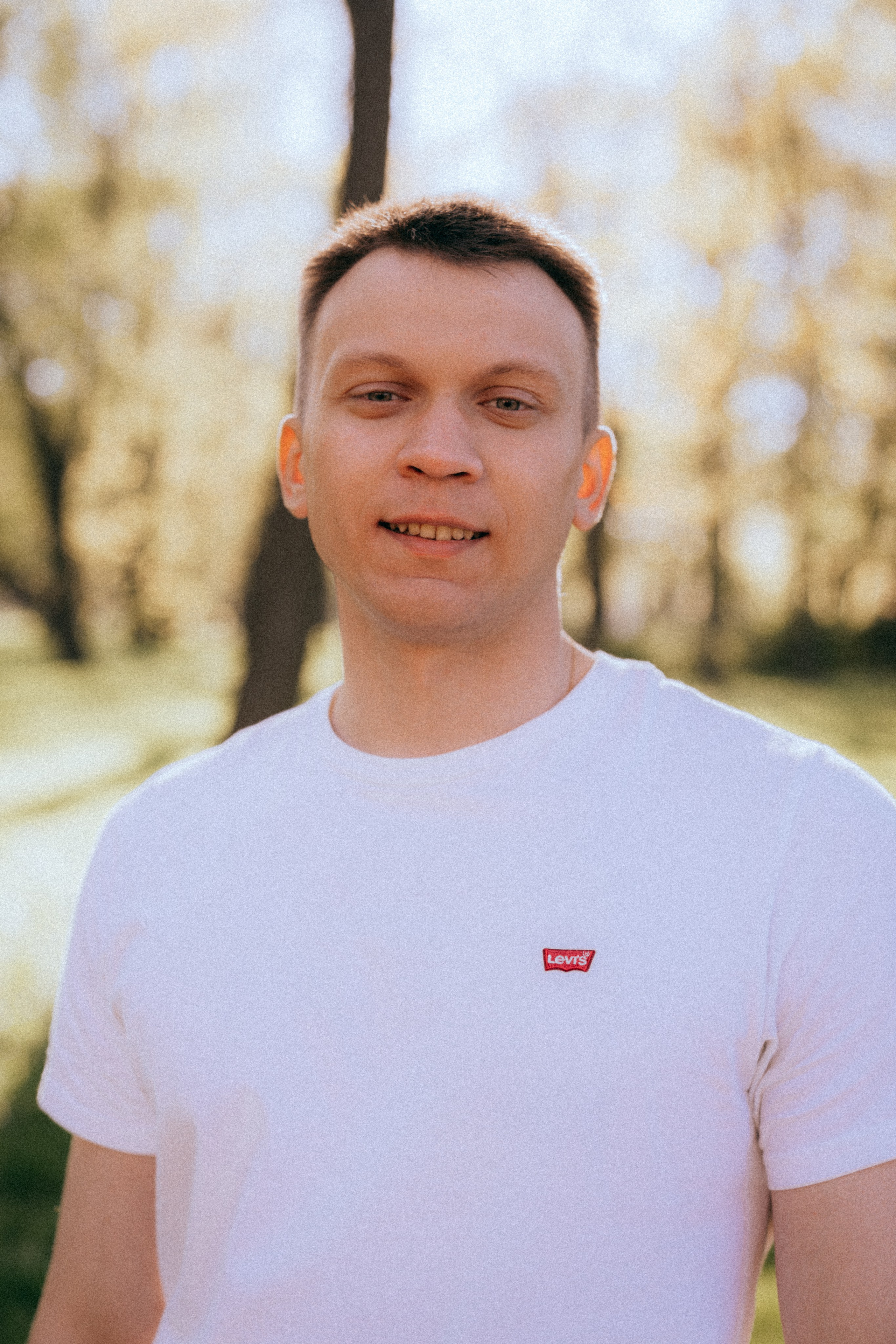 Илья 22.05. Идеальные портреты для соцсетей — Фотограф Ленар