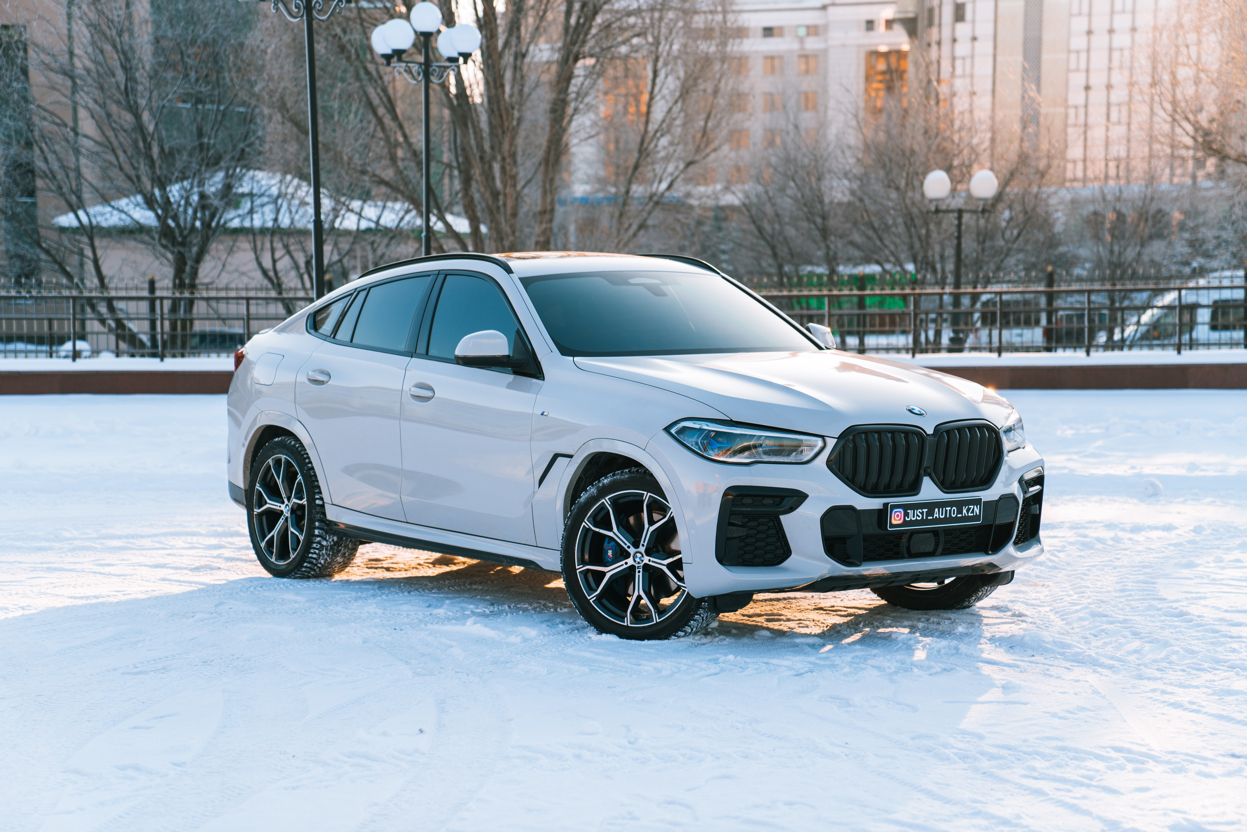 BMW X6 30d X-Drive. Идеальные портреты для соцсетей — Фотограф Ленар