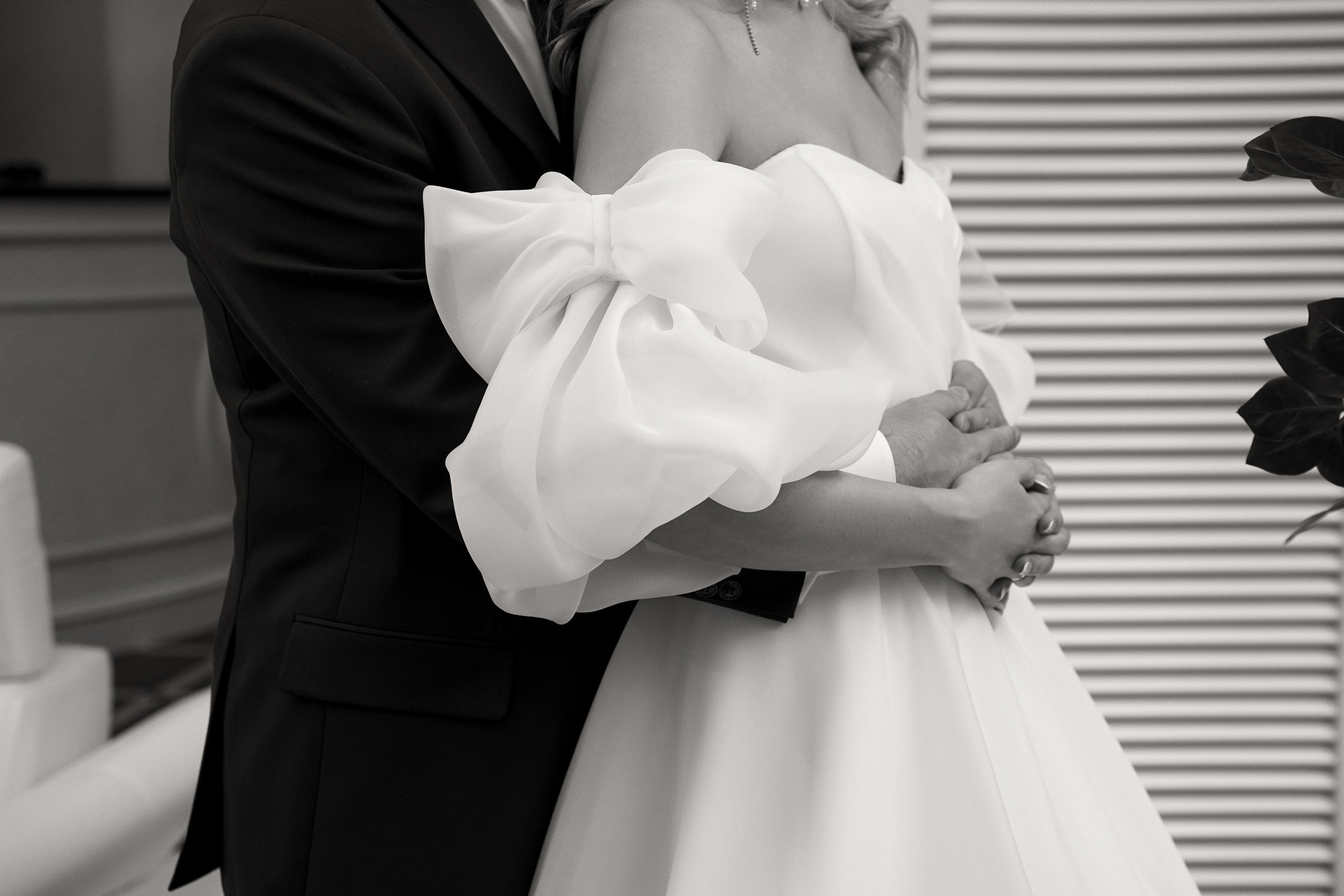 Свадебная фотосессия «4 часа». Отель Резиденция в Ростове-на-Дону. Кадры молодоженов на природе. Фотосессия банкета 1 час. Свадебный фотограф в Ростове-на-Дону. Таинство Крещения и Венчания, семейные фотосессии. Алёна Чёботова