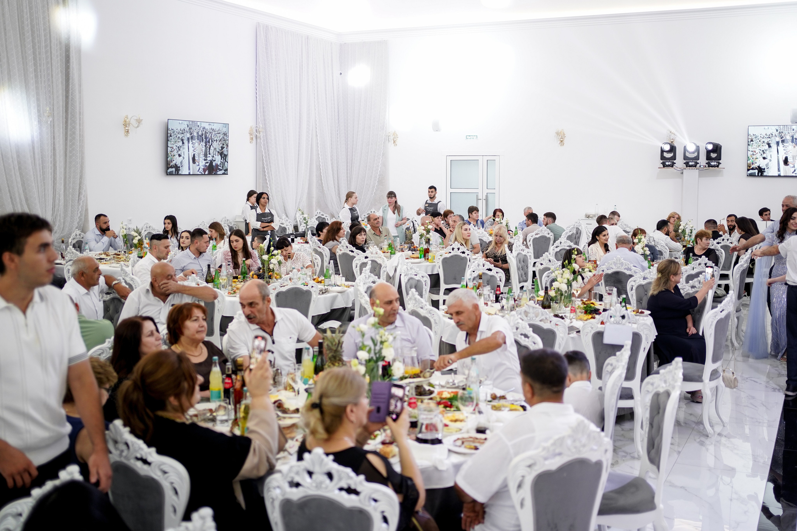 Армянский банкет. Свадебный фотограф в Ростове-на-Дону. Таинство Крещения и Венчания, семейные фотосессии. Алёна Чёботова