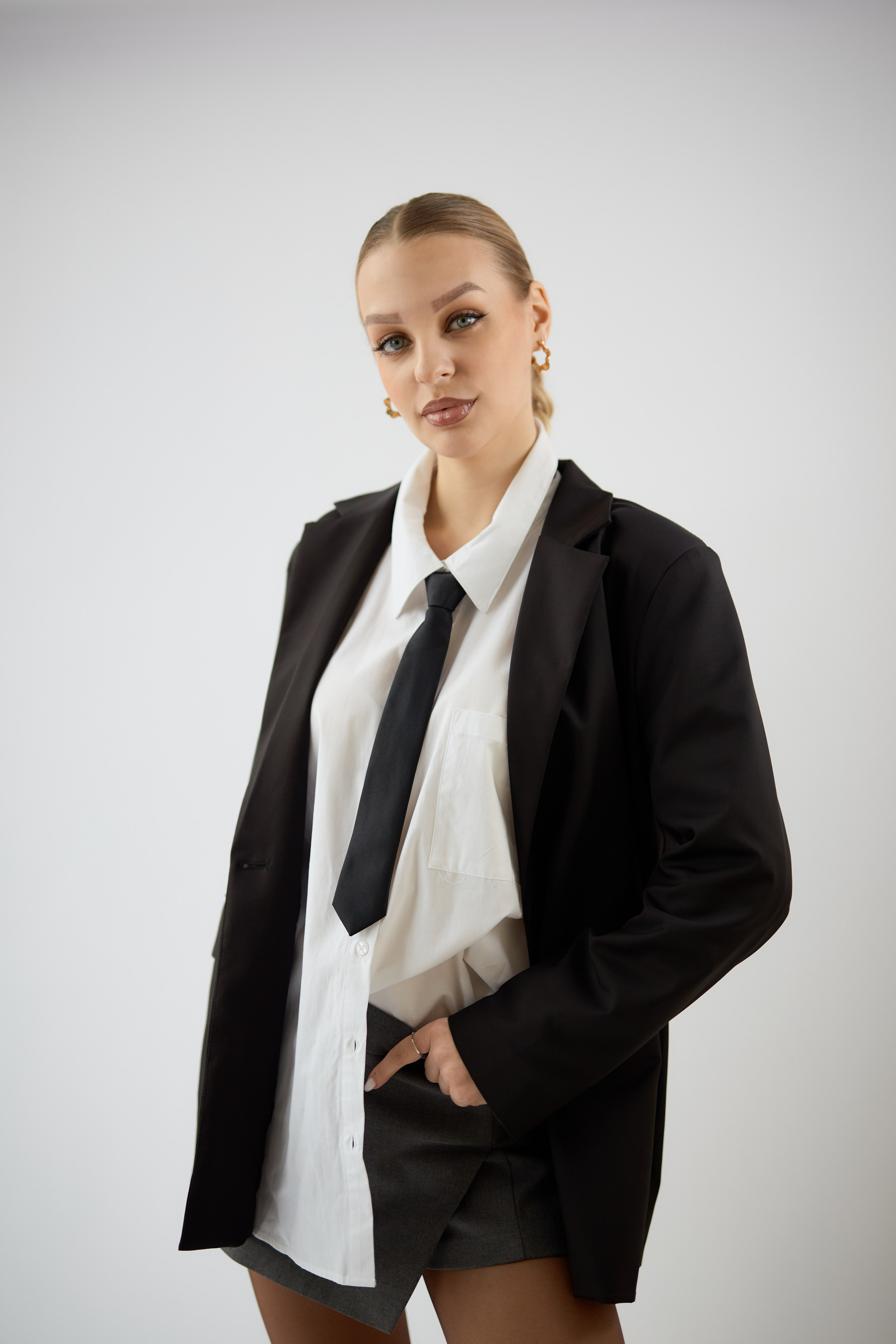 Женский портрет/студийная съёмка. El.Mitrofanova | фотограф Калининград