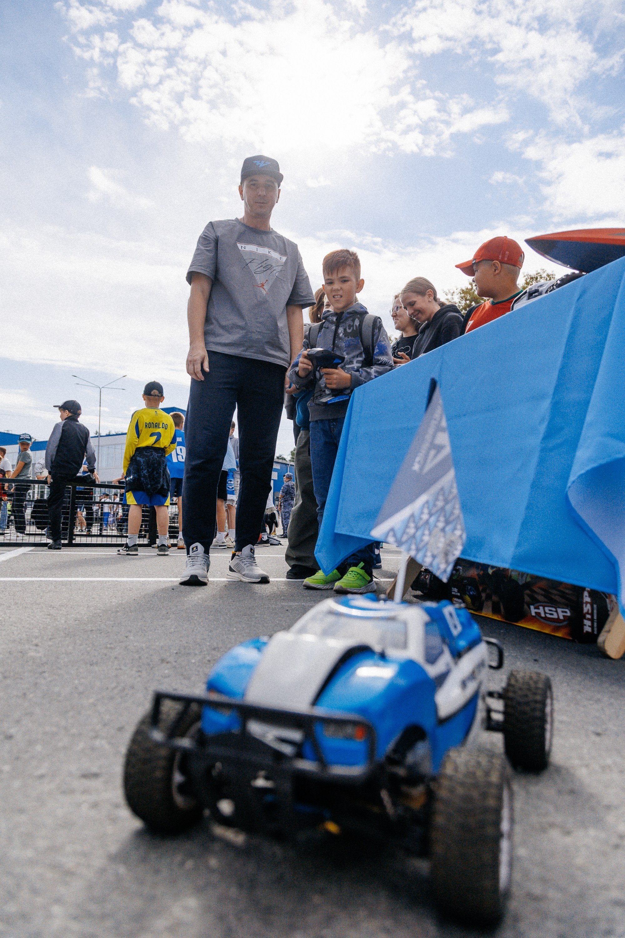 ФК ЧЕЛЯБИНСК Х ФК ВОЛГА. Репортажный фотограф Макс Брагин
