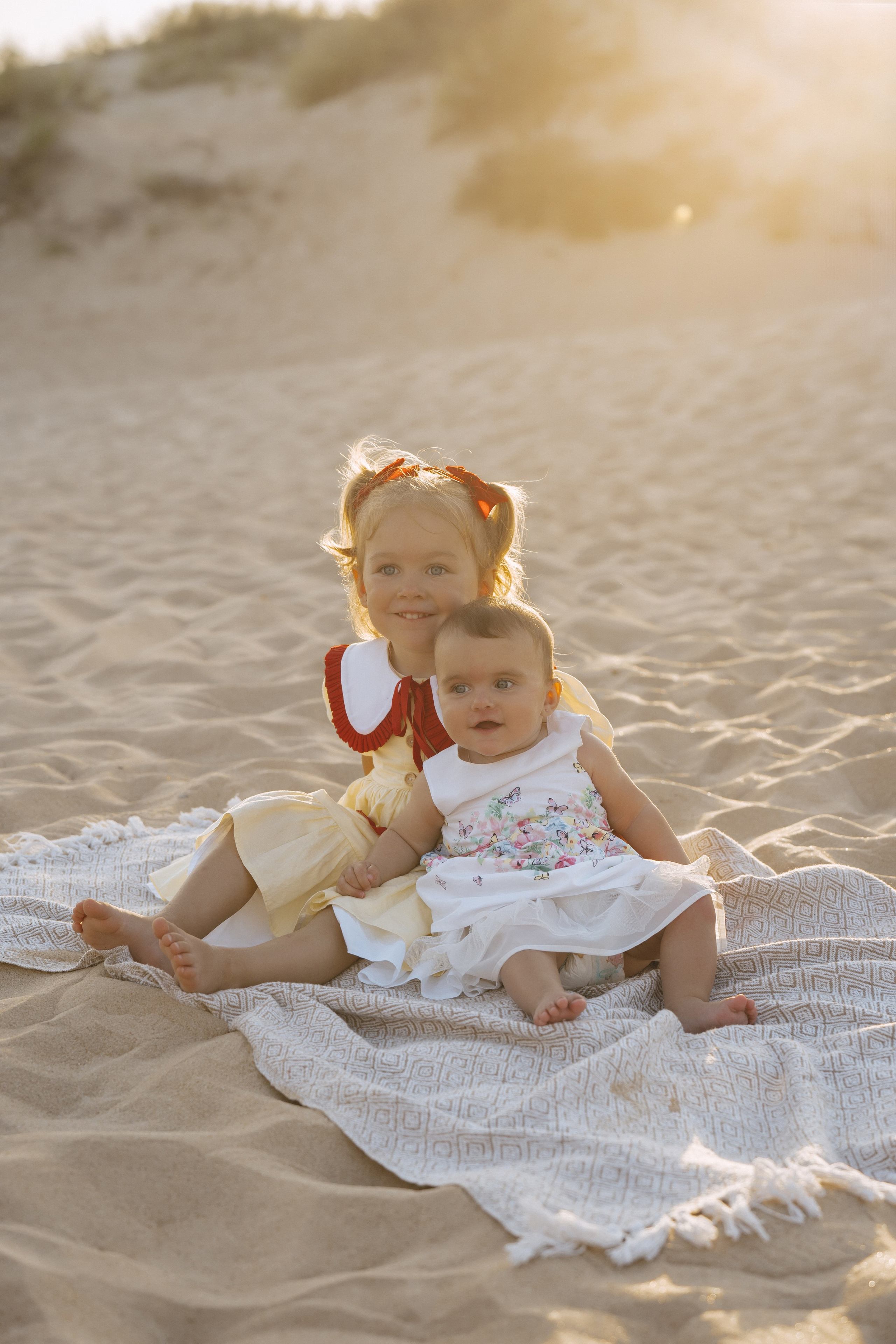 Голубицкая: весёлая фотосессия семьи с морским бризом, фотограф Голубицкая