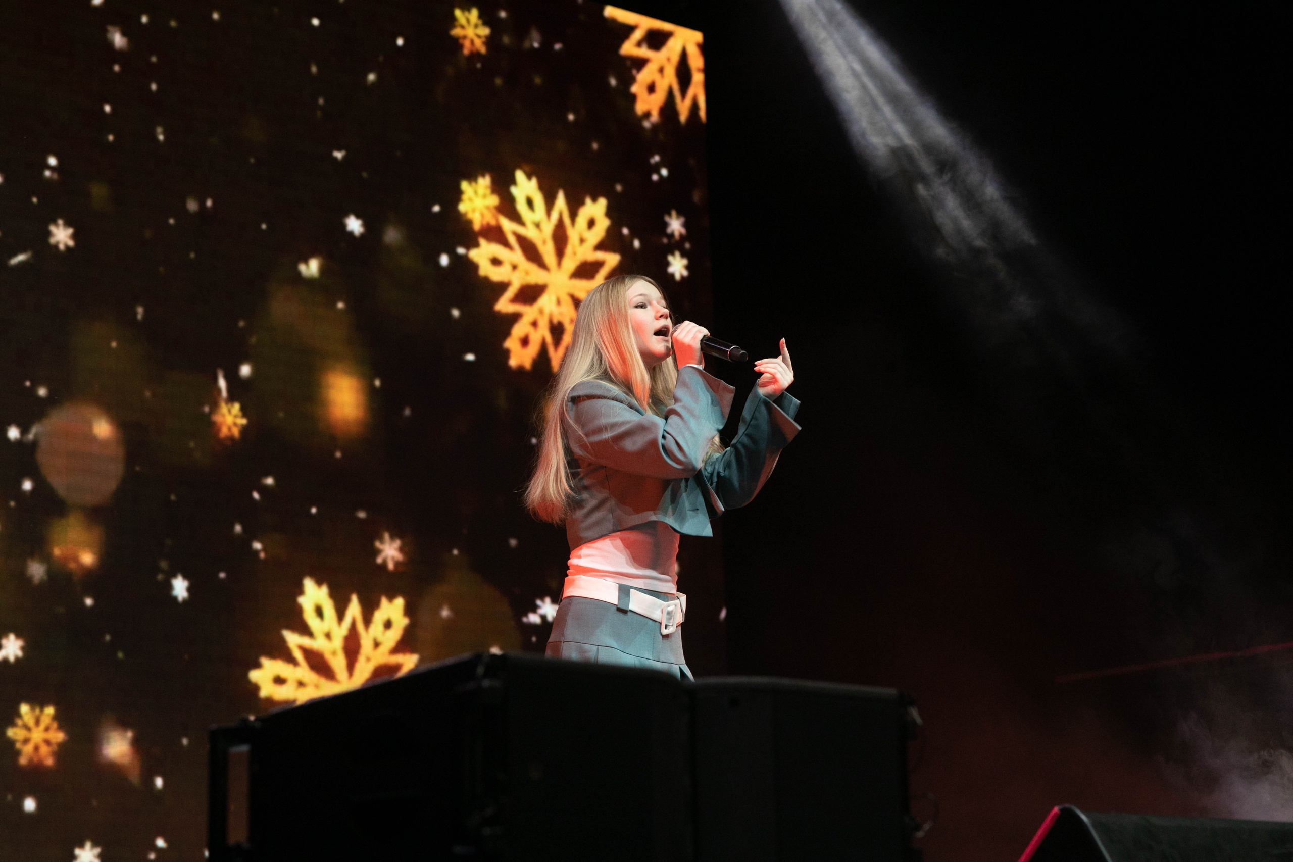 ММTV новый год 2024. Art photographer Nino