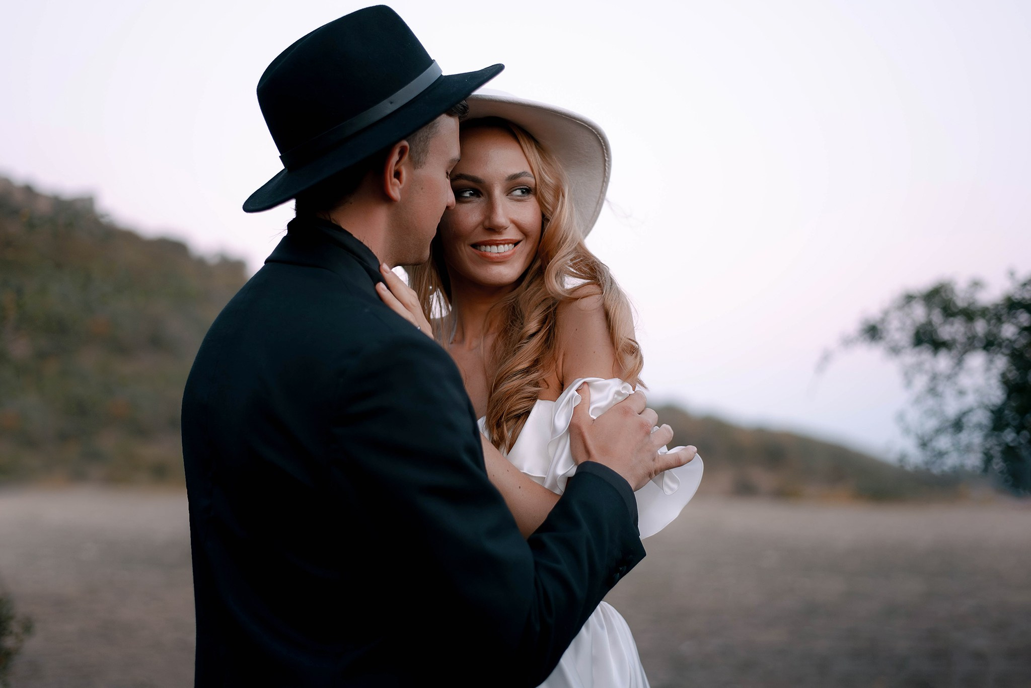 Свадебная фотосъёмка в Крыму и Севастополе. Авторские Фототуры и Фотосессии Крыму. Фотограф Дарья Исаенко