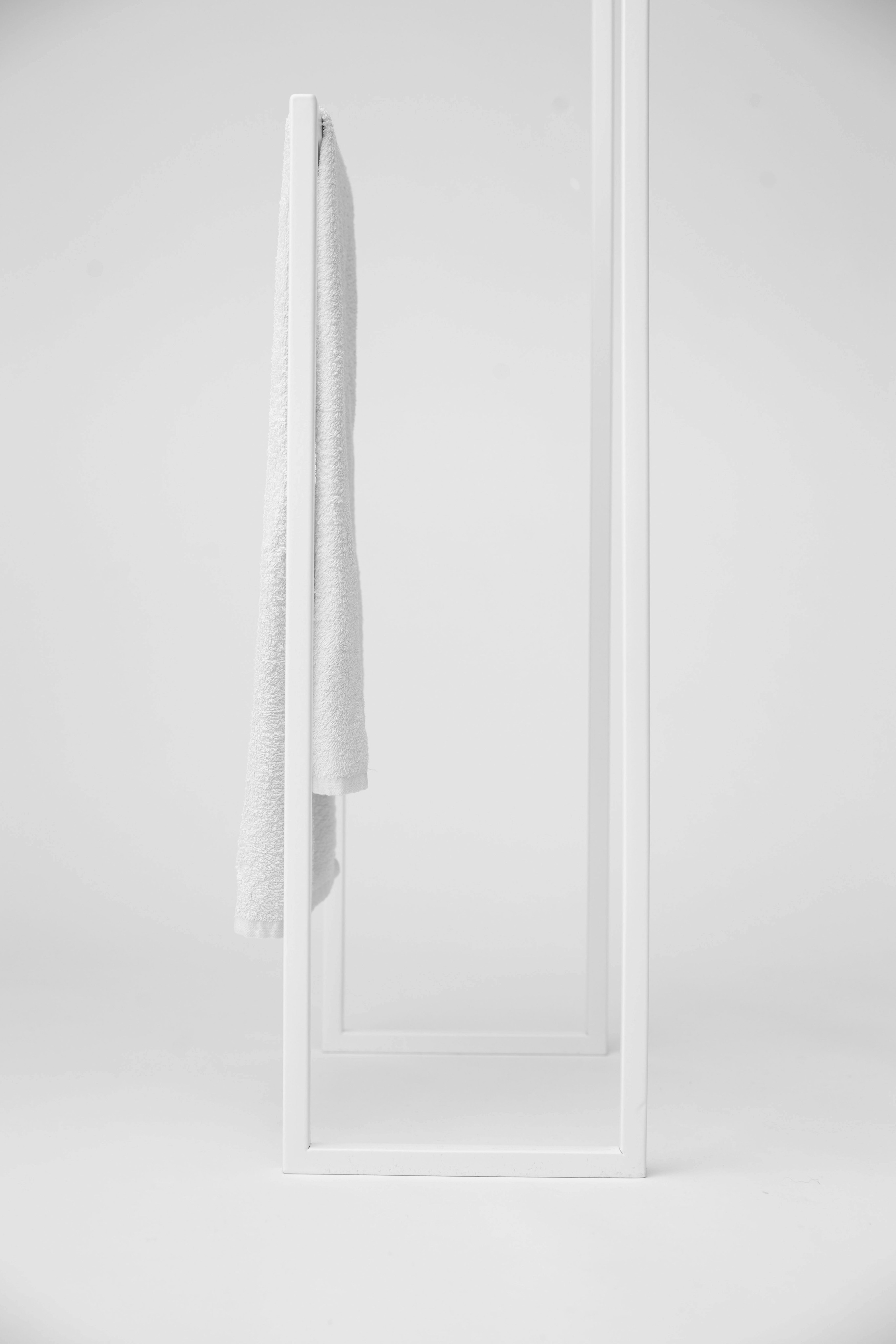 PODSTAVKI. SHONGIN SERGEI