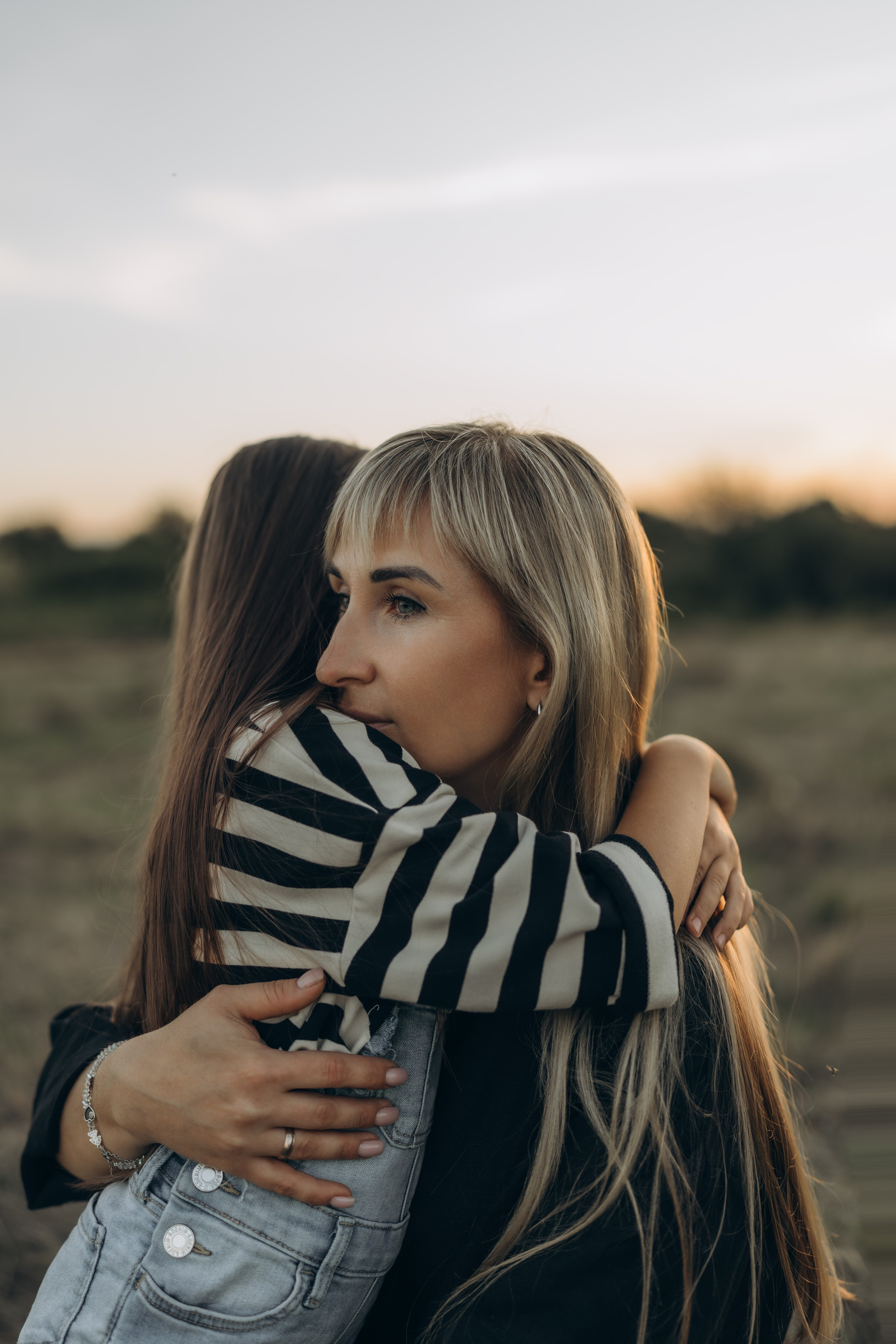 Детство, лошади, природа. Семейный фотограф Москва. Фотограф беременности и материнства Москва