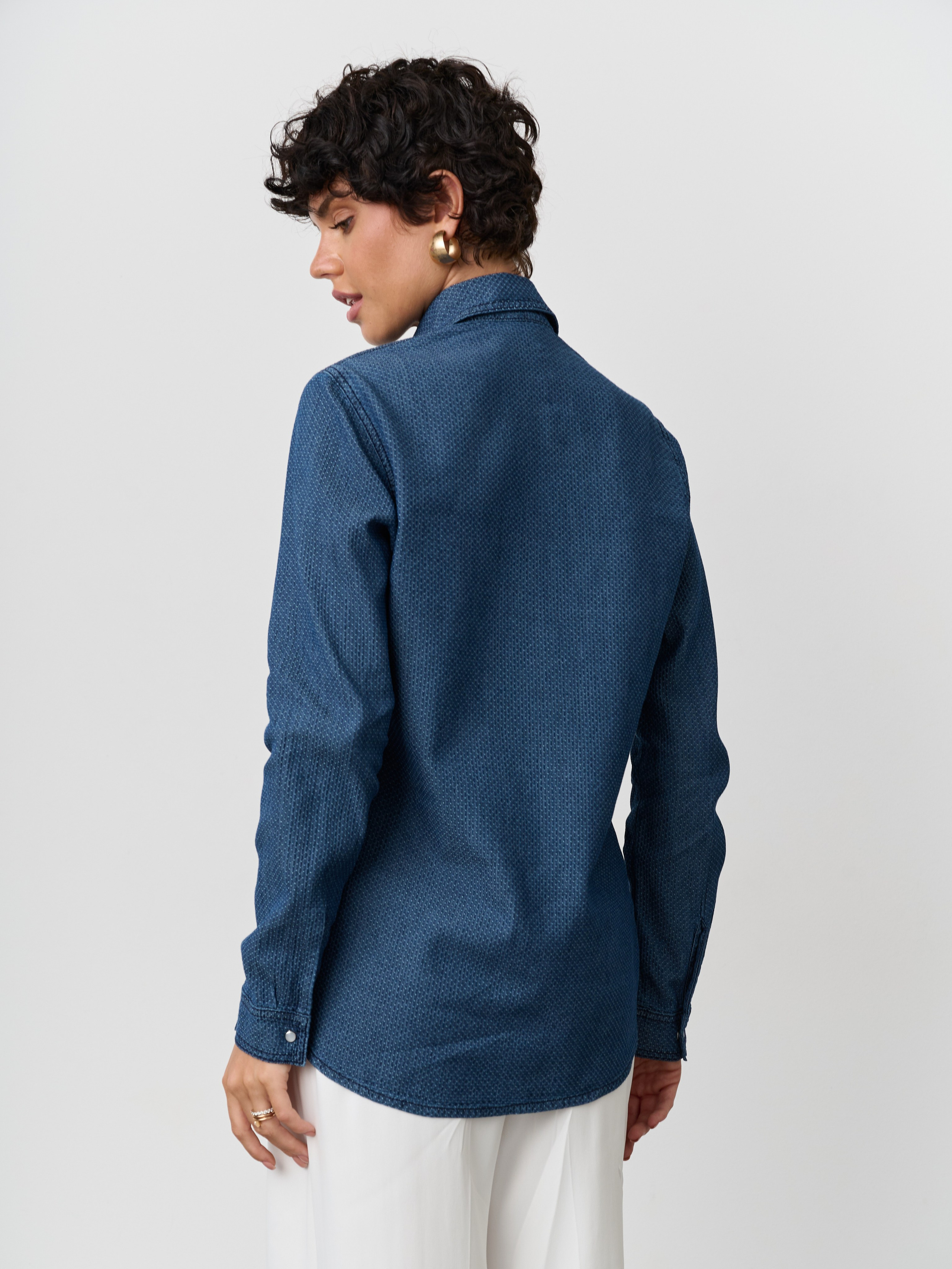 Съёмка для продакшна Buro. Fashion фотограф в Москве Ксения Чупрунова