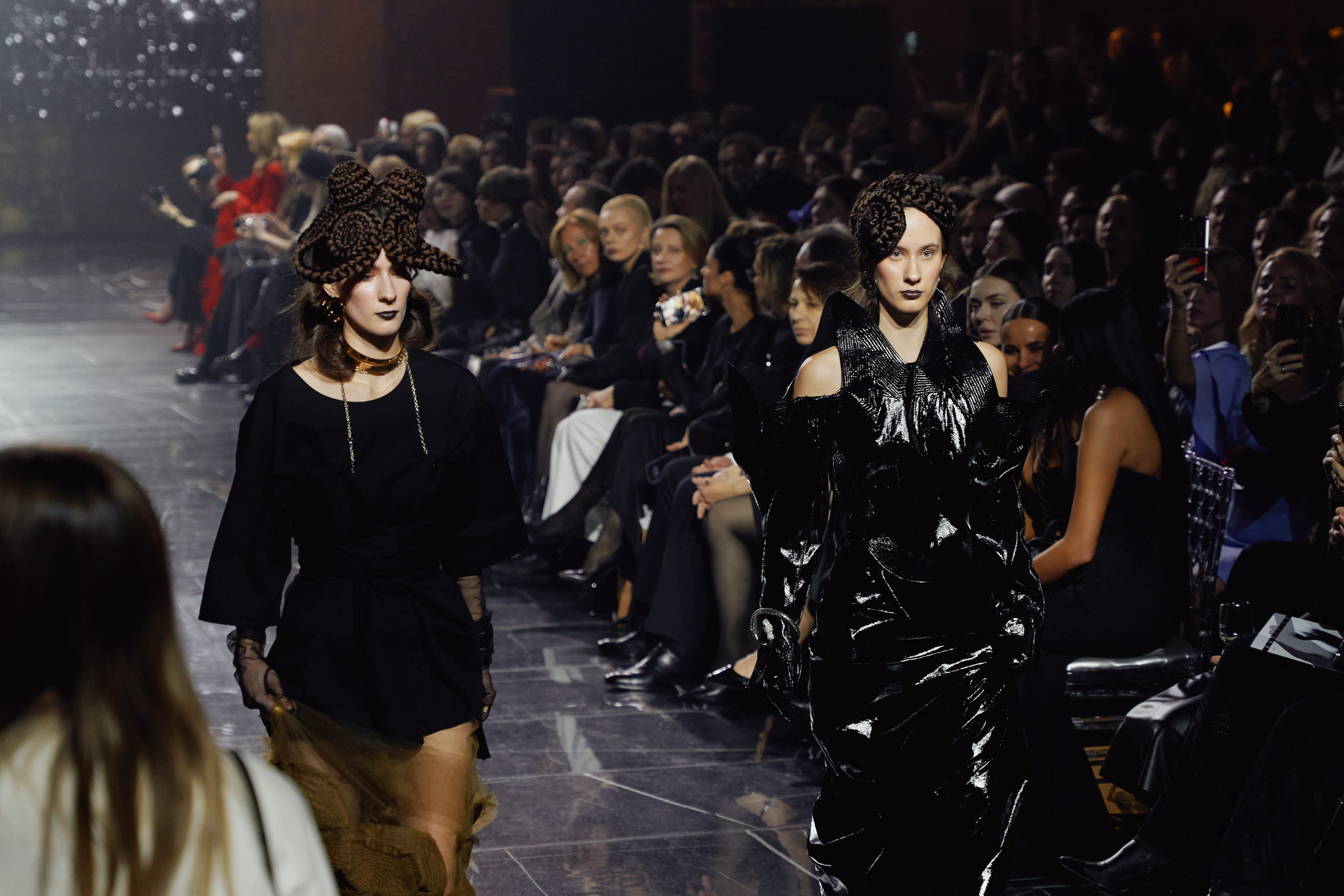 Показ KAMERGER | ODETTA. Свадебный фотограф и видеограф из Санкт-Петербурга Агарков Никита