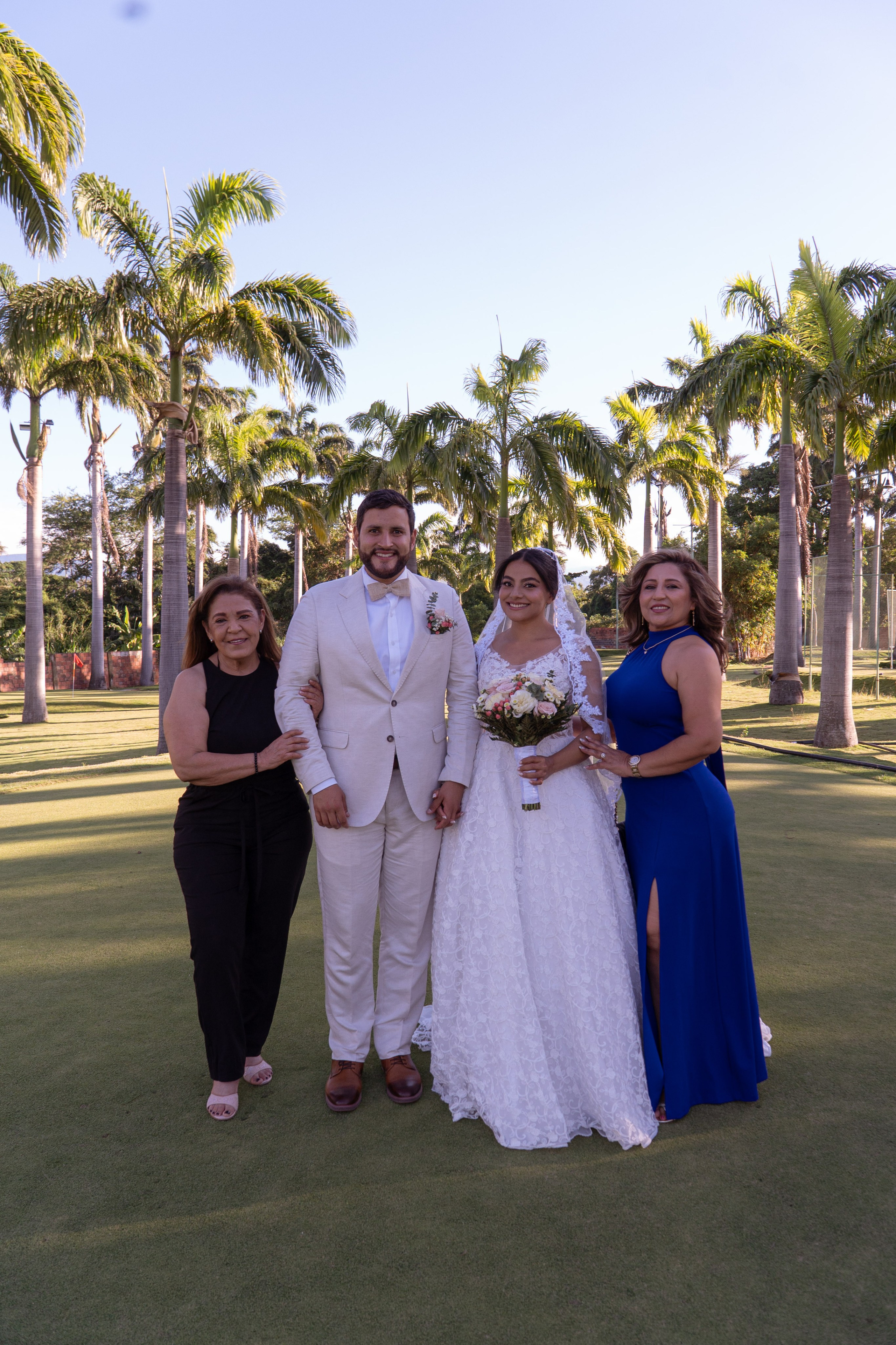 Carola & Gerson. Wedding Photographer in Barcelona and Medellin