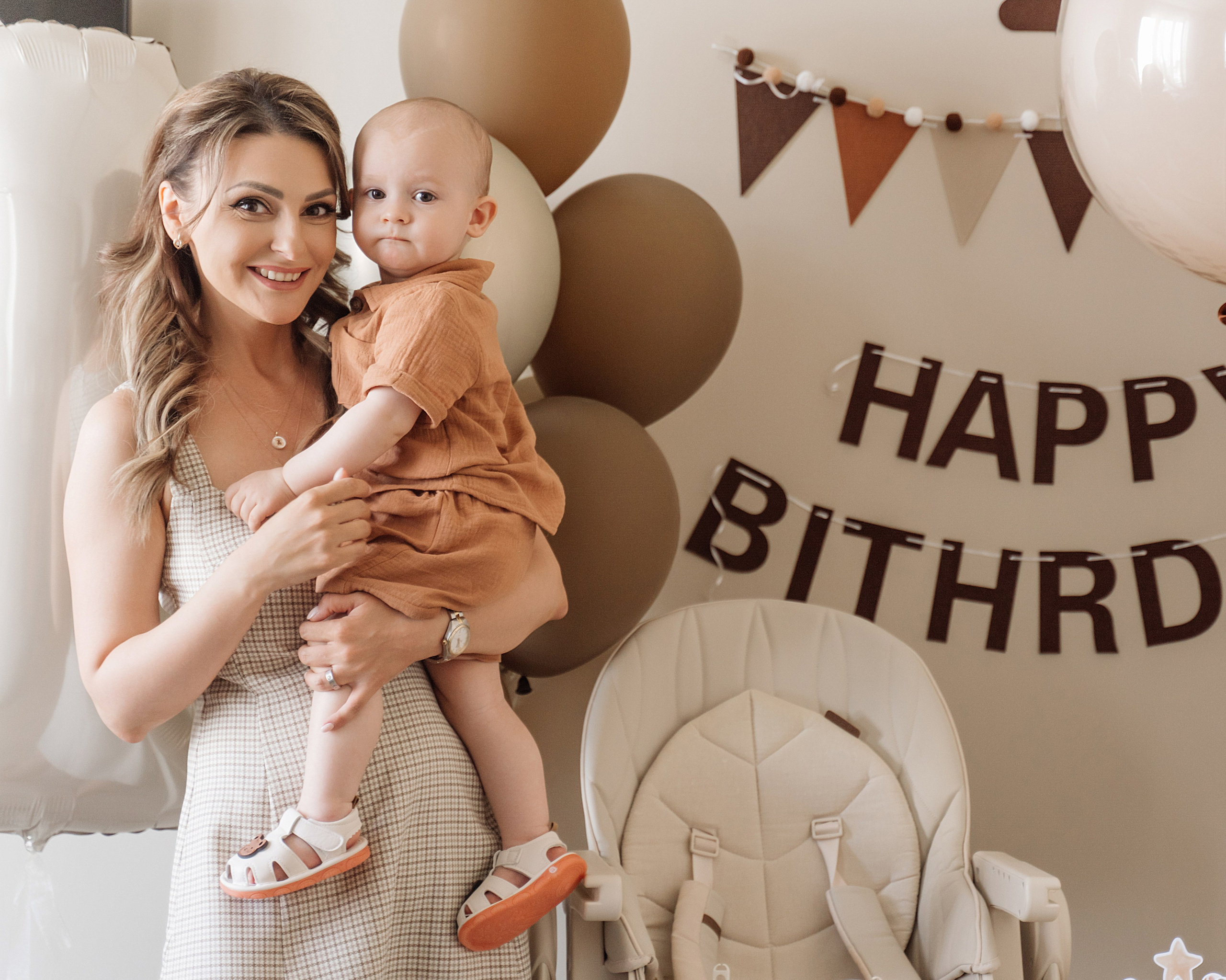 1 годик Русланчику (снимли дома). Свадебный фотограф