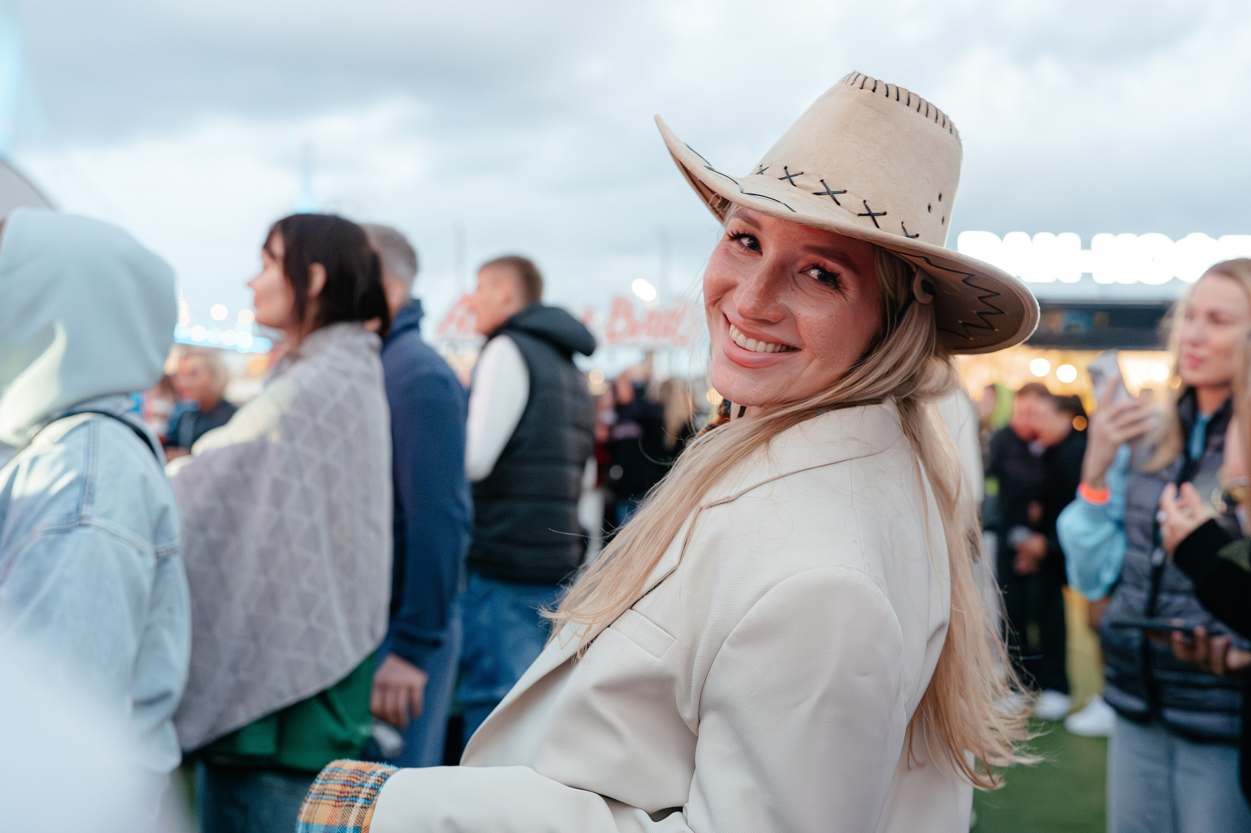 Концерт Светы. Коммерческий фотограф в Санкт-Петербурге Анна Кобзарь