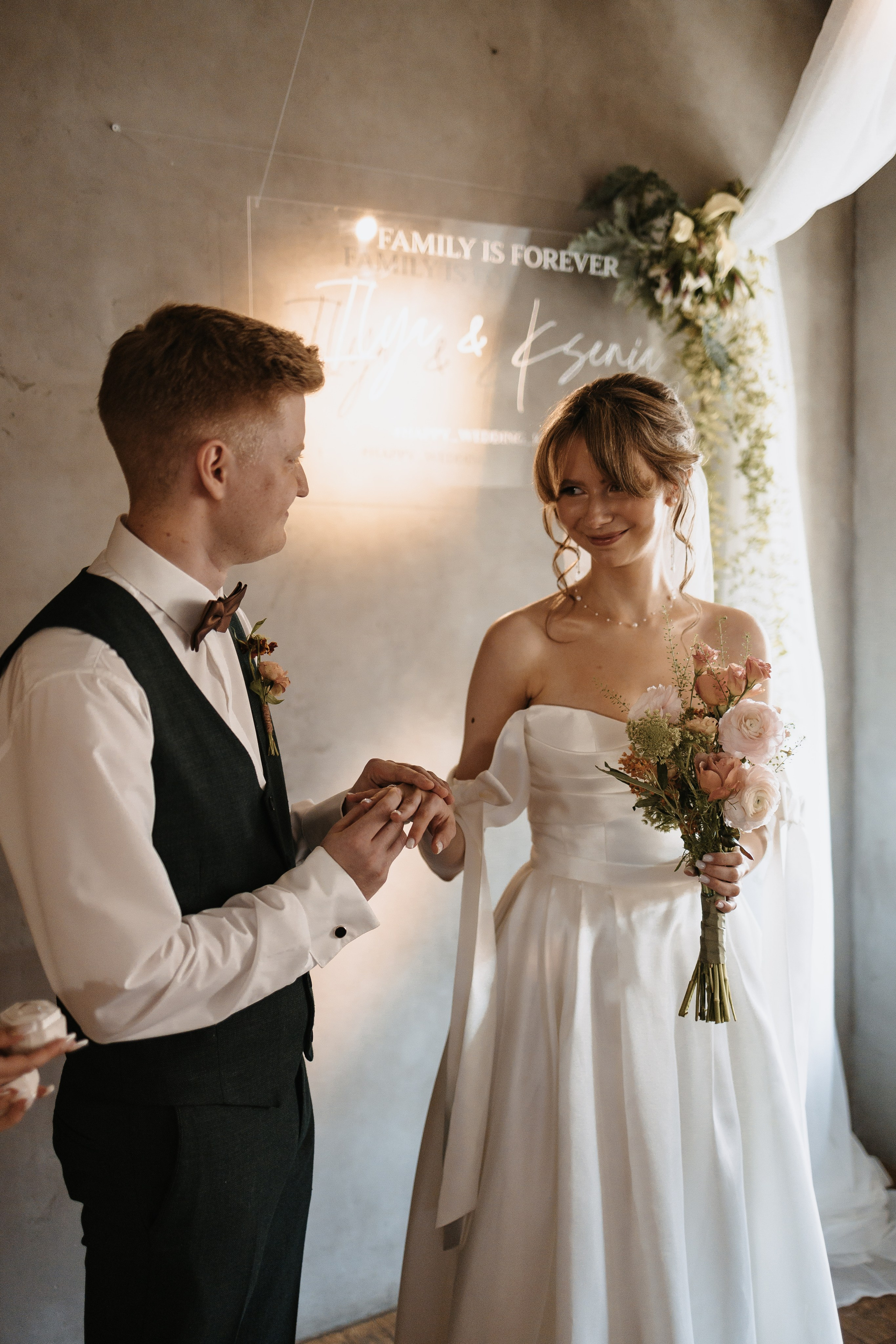 Илья и Ксюша (2024). Свадебный и семейный фотограф в Москве Яна Шувалова