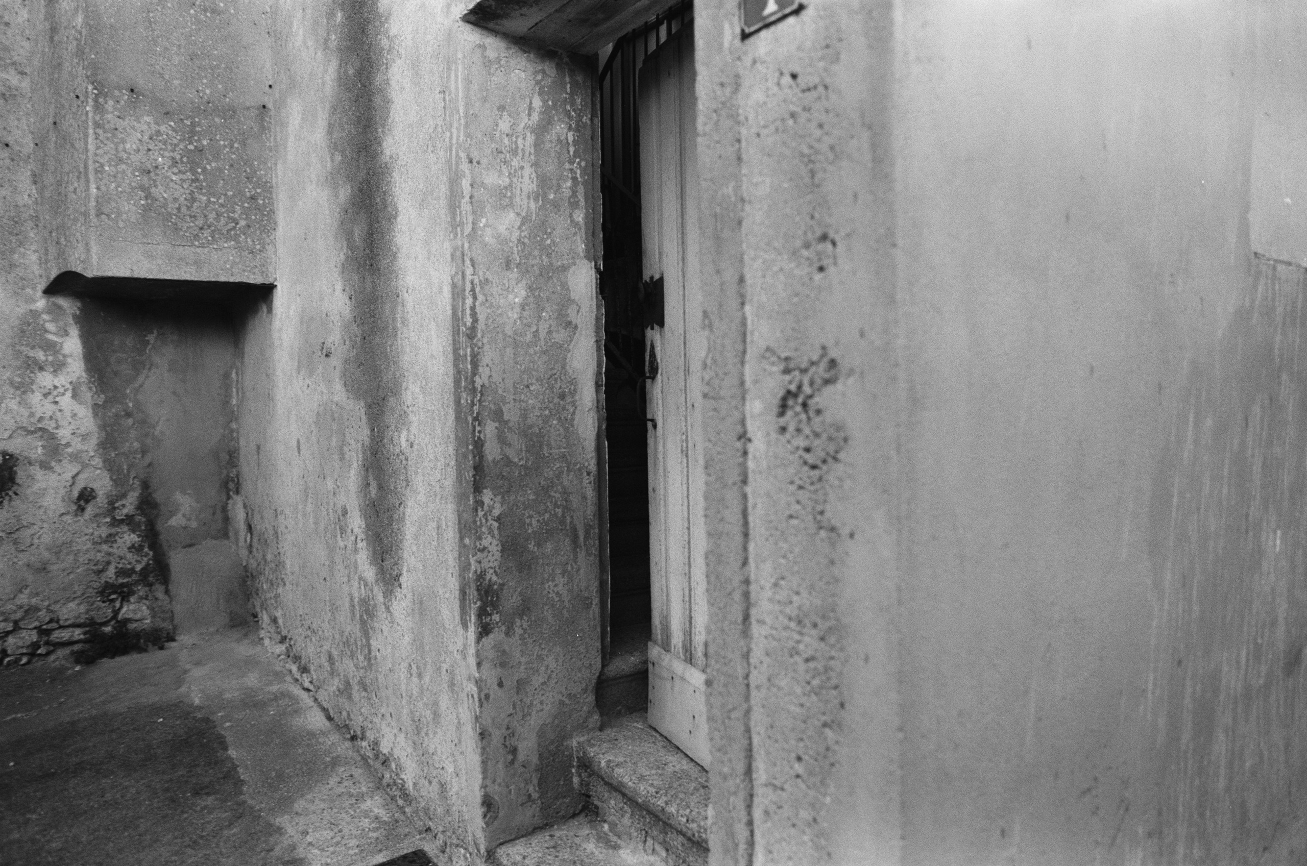 The world is flat // corsica, bonifacio. EVER EXPOSED