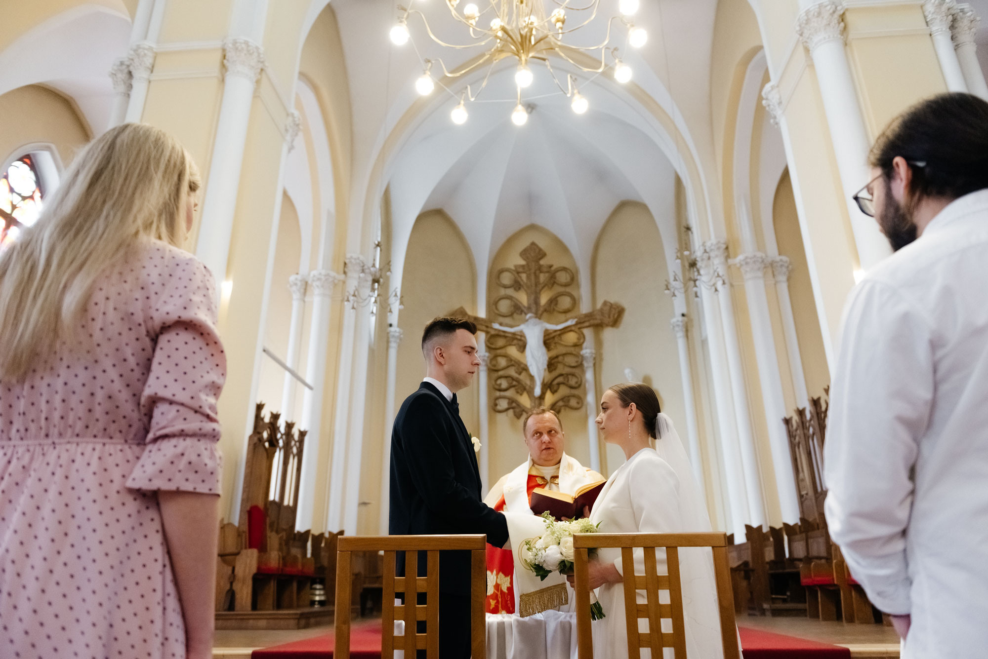 Wedding in the Catholic Cathedral. Свадебный и репортажный фотограф