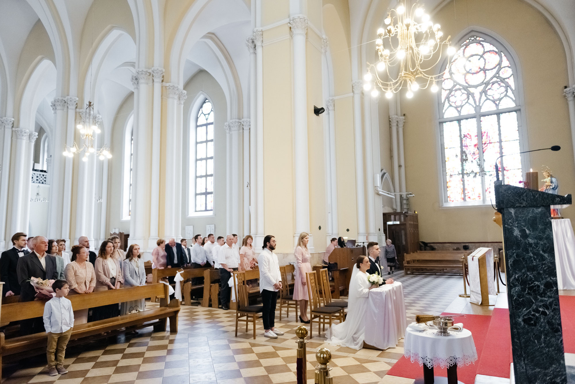 Wedding in the Catholic Cathedral. Свадебный и репортажный фотограф