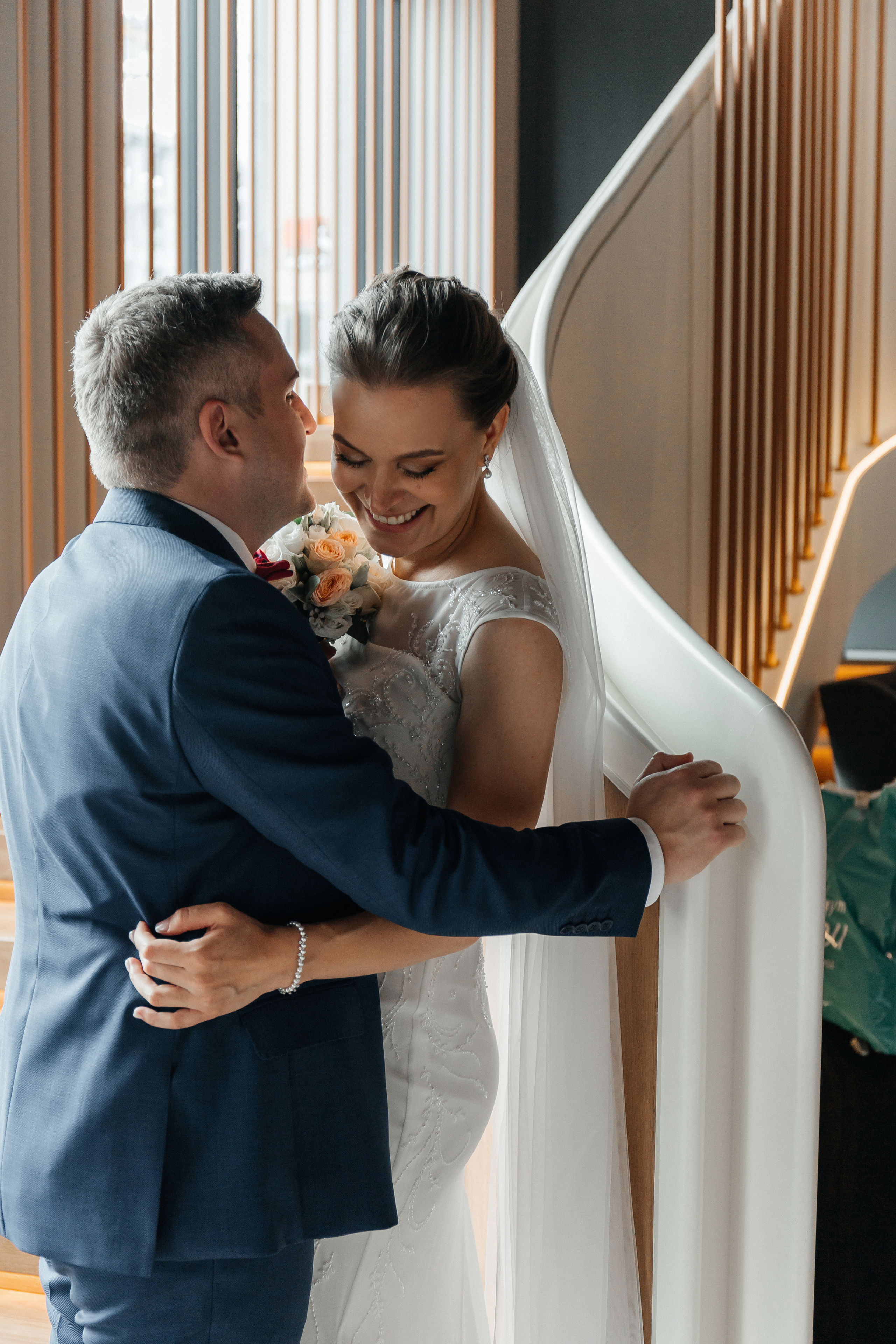 Свадебная фотосессия Movenpick. Фотосессия у МГУ. Фото Радости. Свадебный и семейный фотограф в Москве Юлия Самойлова