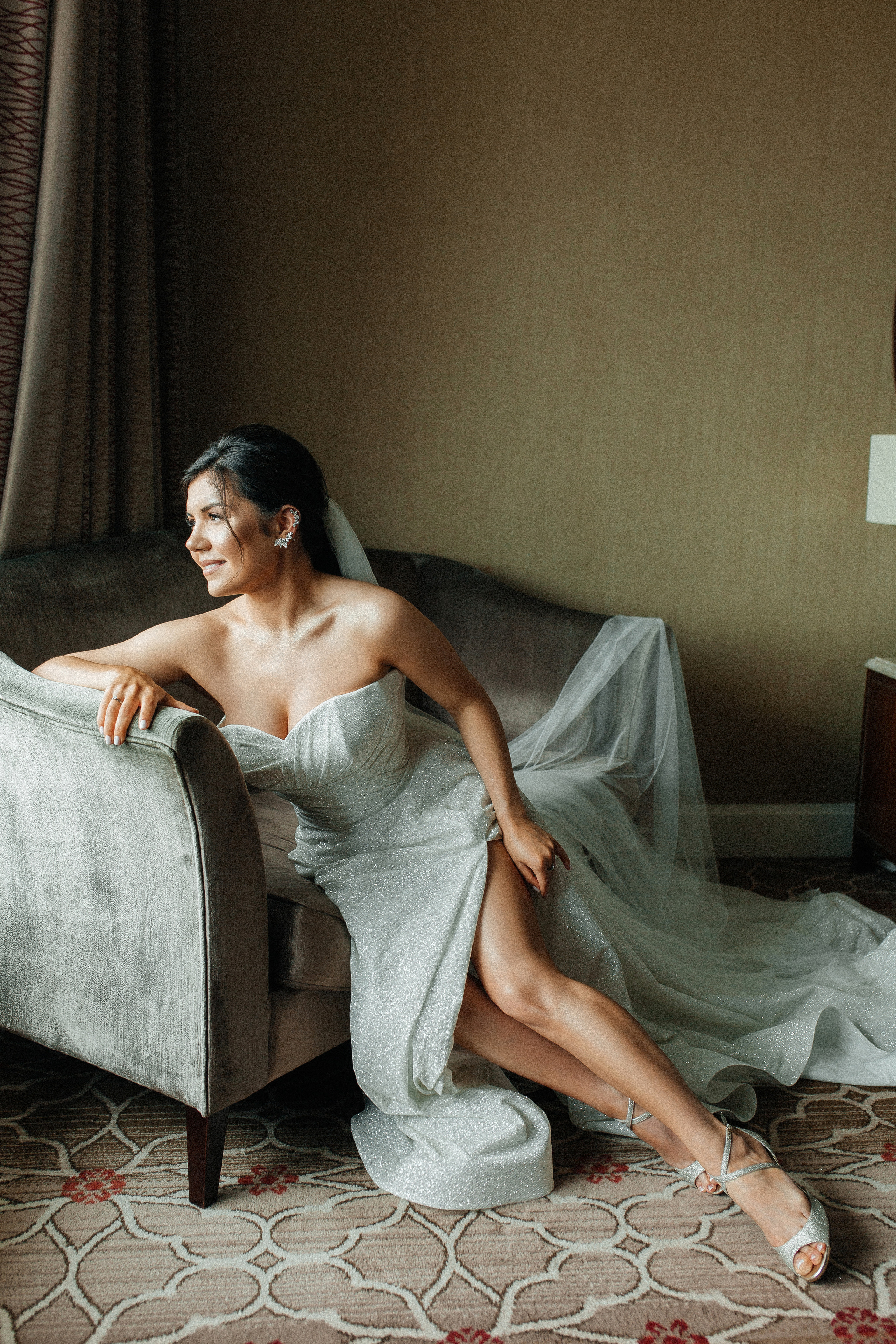 Свадебная фотосессия в отеле Lotte. Фото Радости. Свадебный и семейный фотограф в Москве Юлия Самойлова