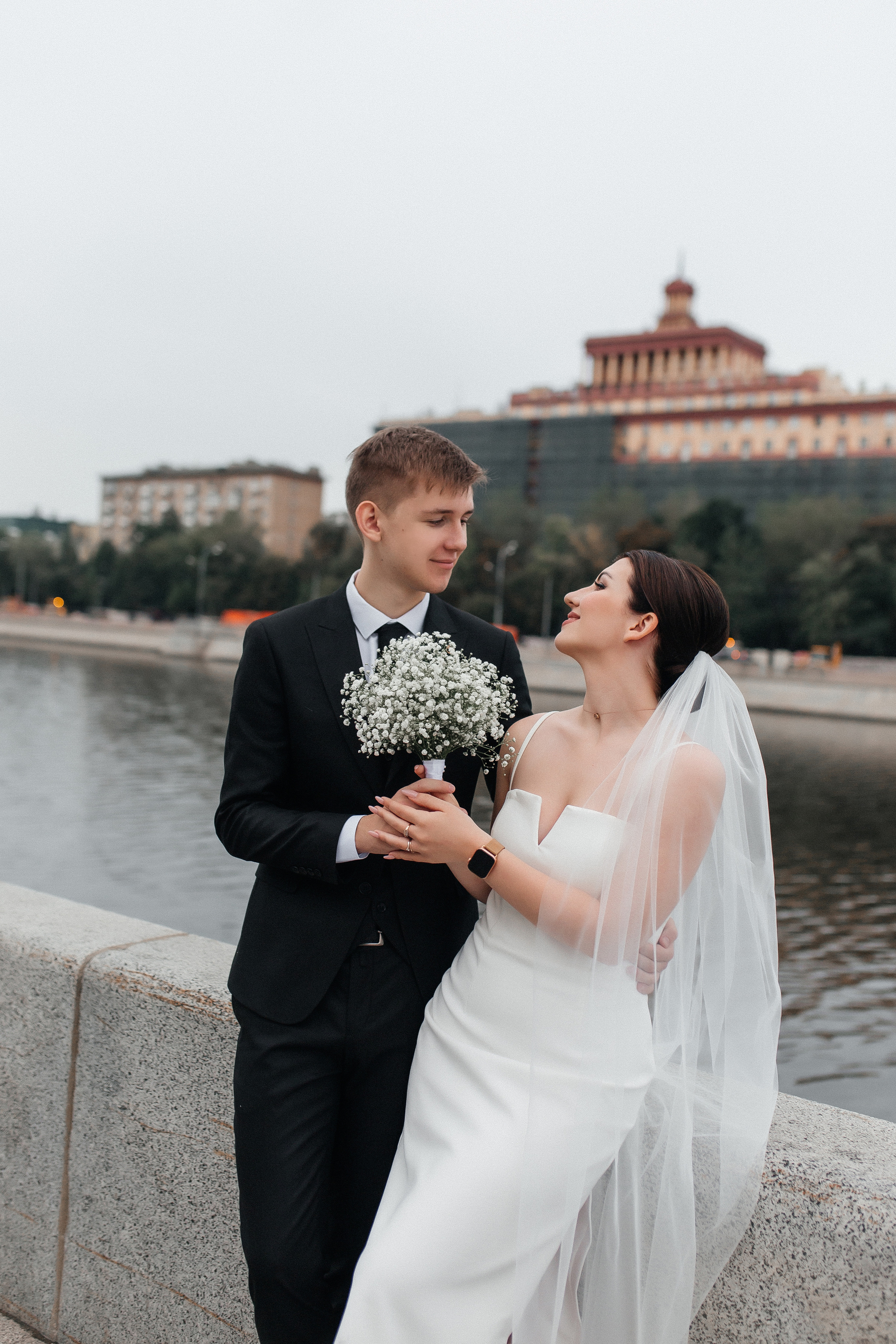 Фотосессия на набережной. Фото Радости. Свадебный и семейный фотограф в Москве Юлия Самойлова