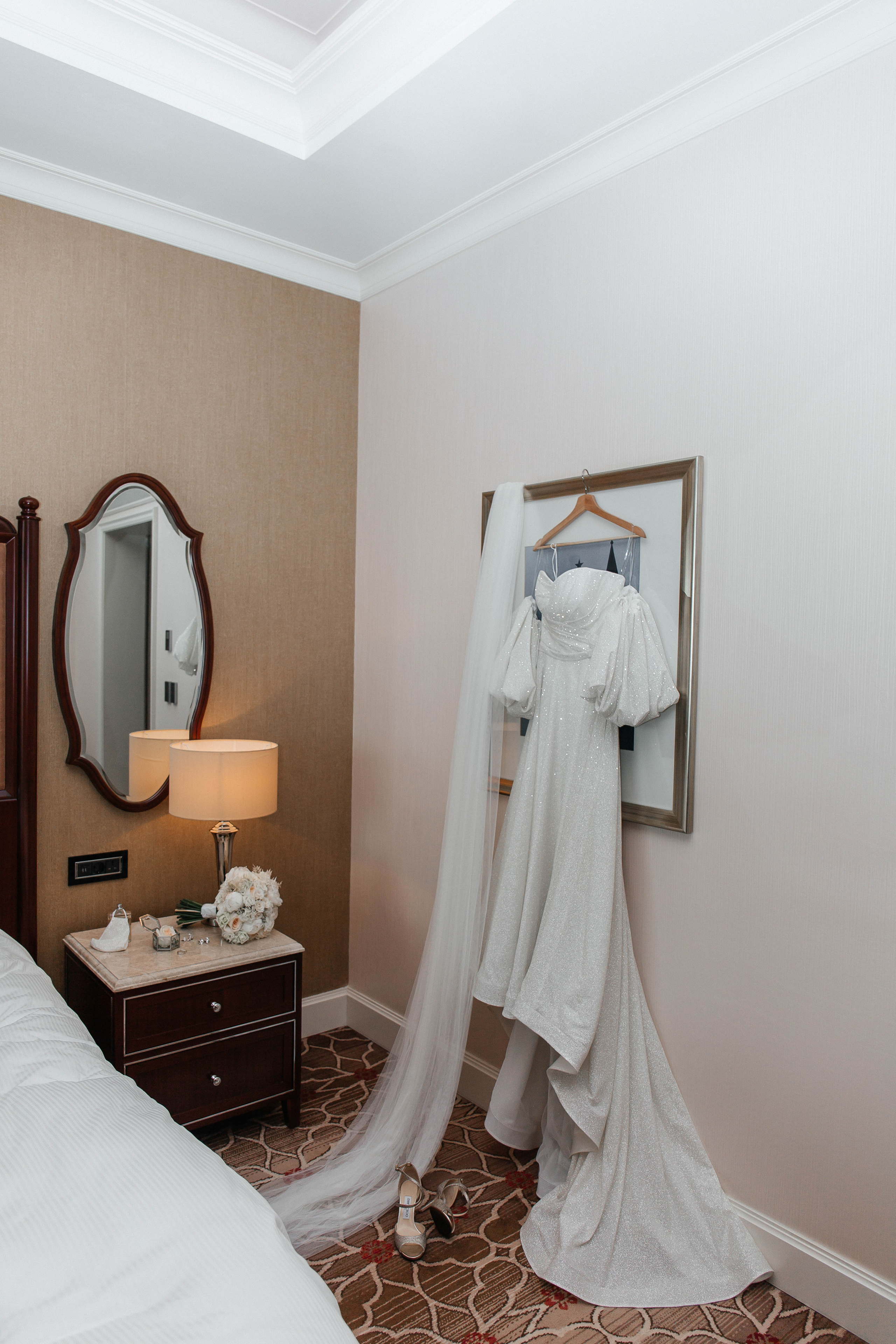 Свадебная фотосессия в отеле Lotte. Фото Радости. Свадебный и семейный фотограф в Москве Юлия Самойлова