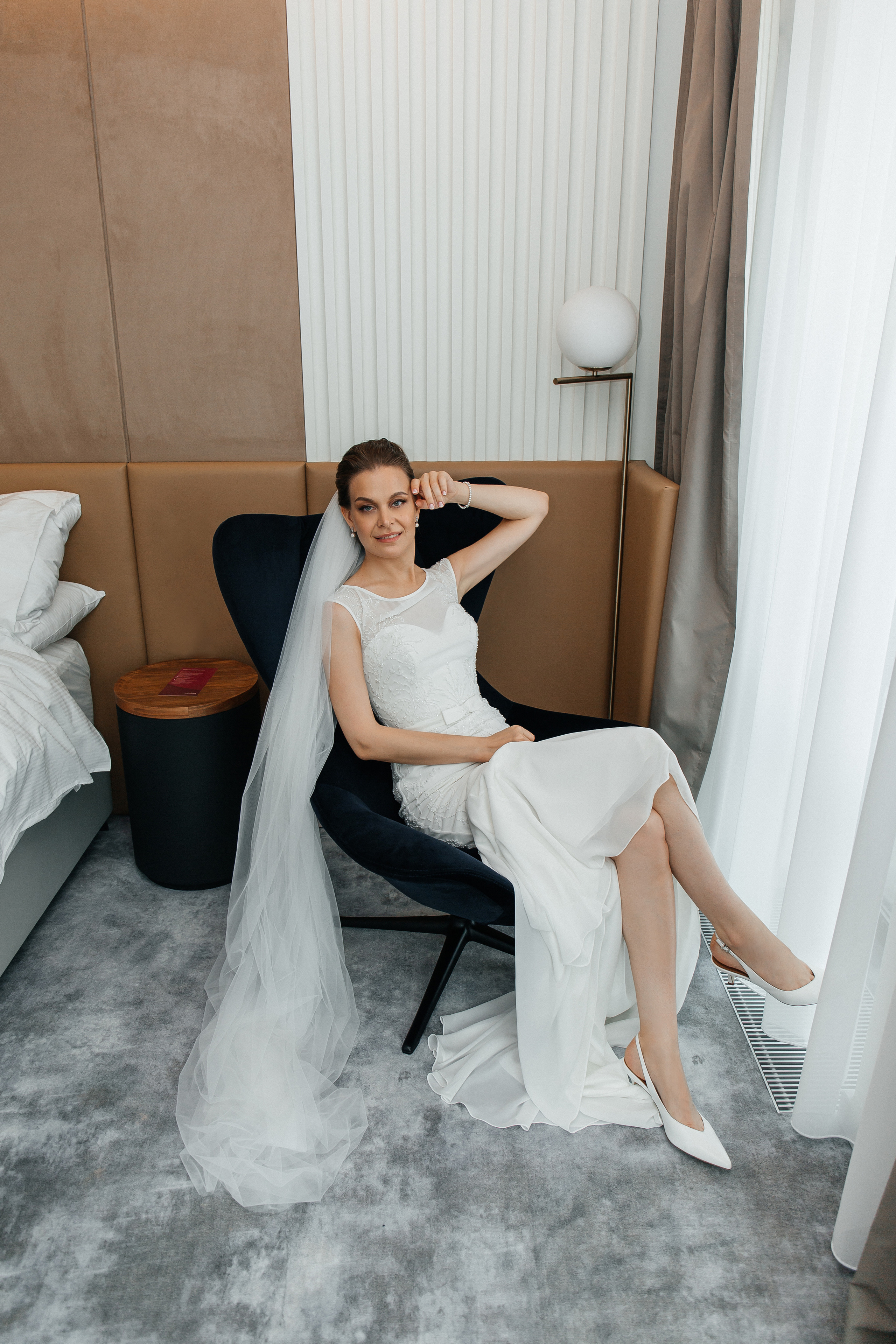 Свадебная фотосессия Movenpick. Фотосессия у МГУ. Фото Радости. Свадебный и семейный фотограф в Москве Юлия Самойлова