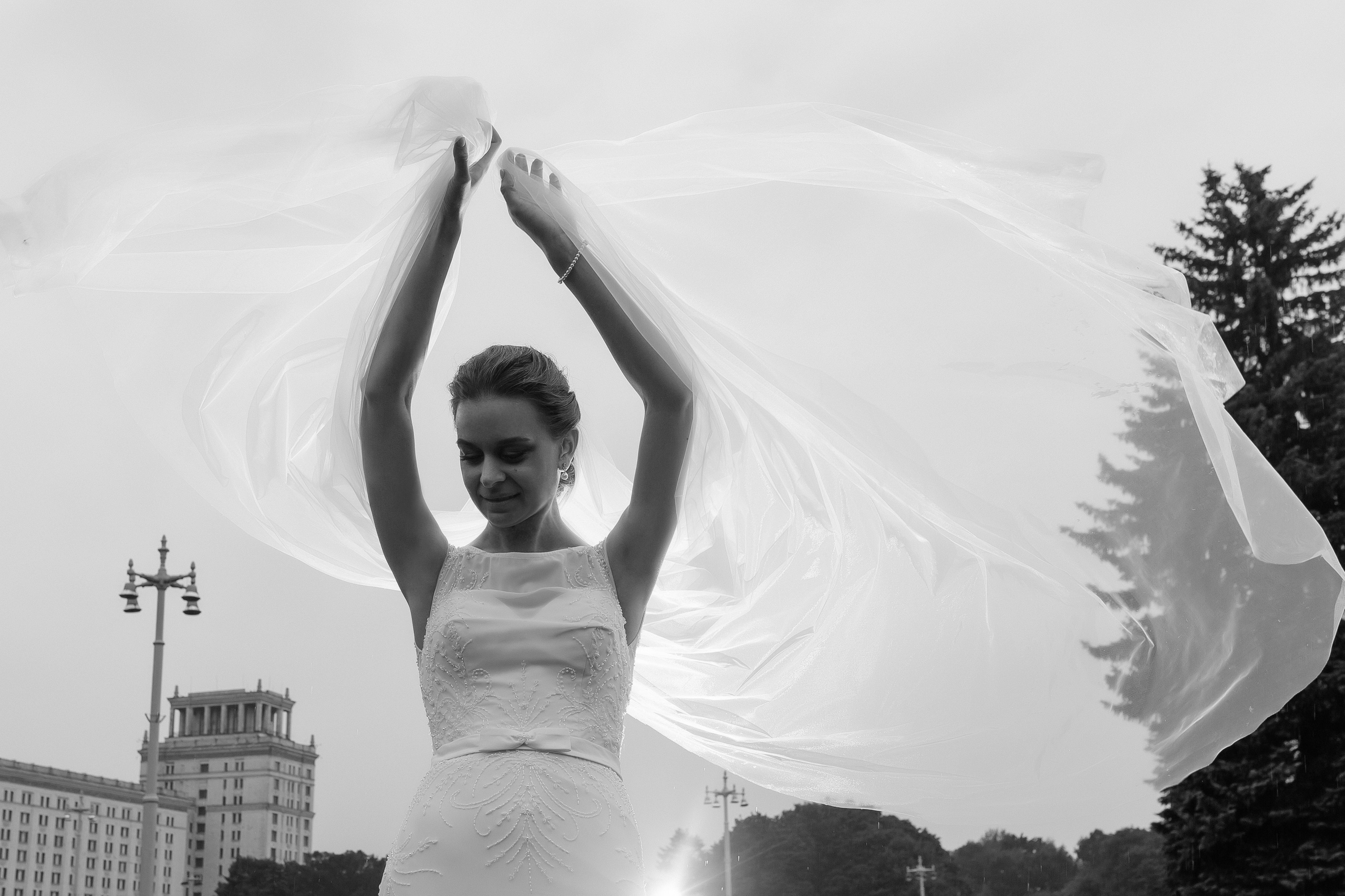 Свадебная фотосессия Movenpick. Фотосессия у МГУ. Фото Радости. Свадебный и семейный фотограф в Москве Юлия Самойлова