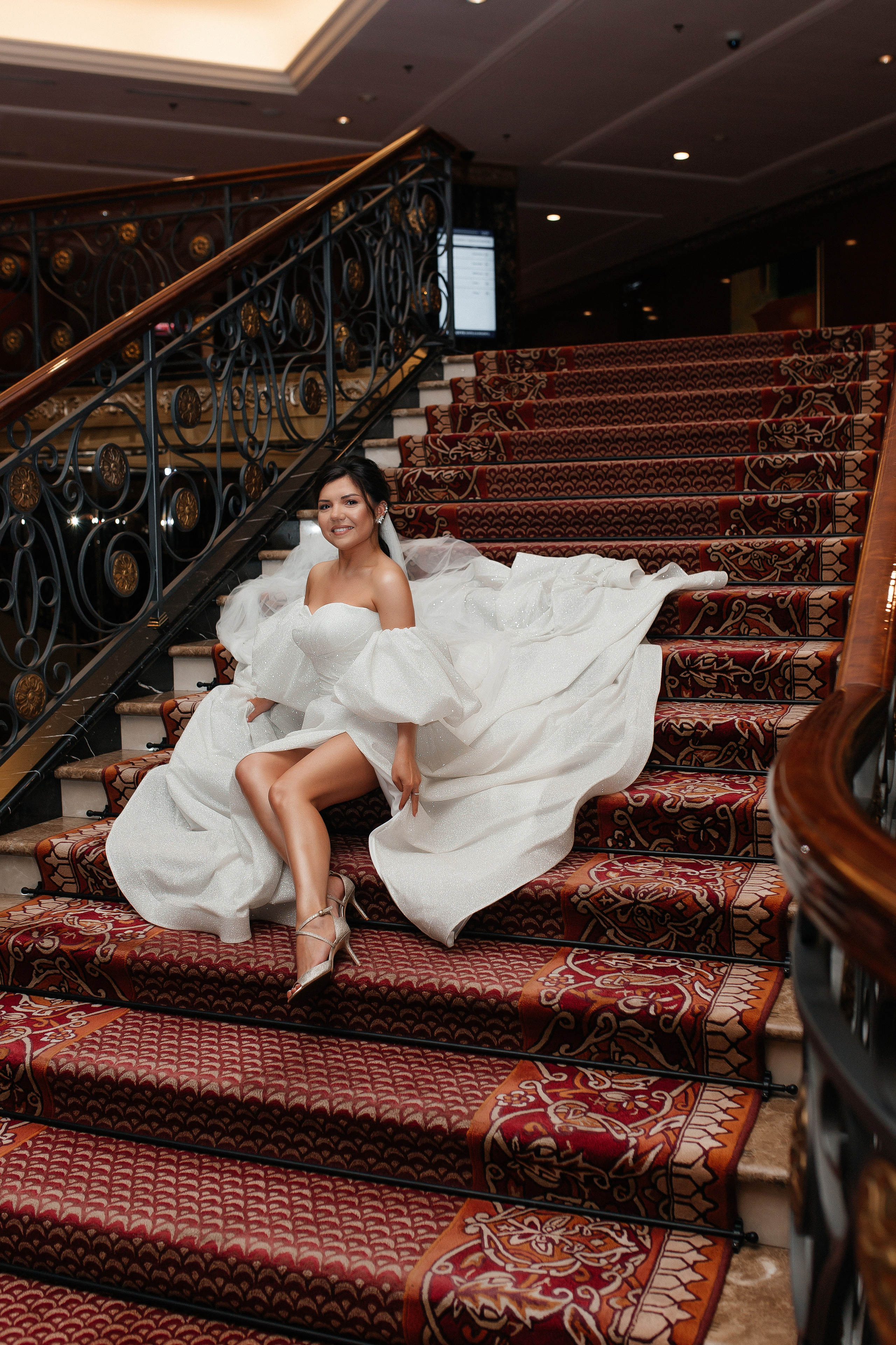 Свадебная фотосессия в отеле Lotte. Фото Радости. Свадебный и семейный фотограф в Москве Юлия Самойлова