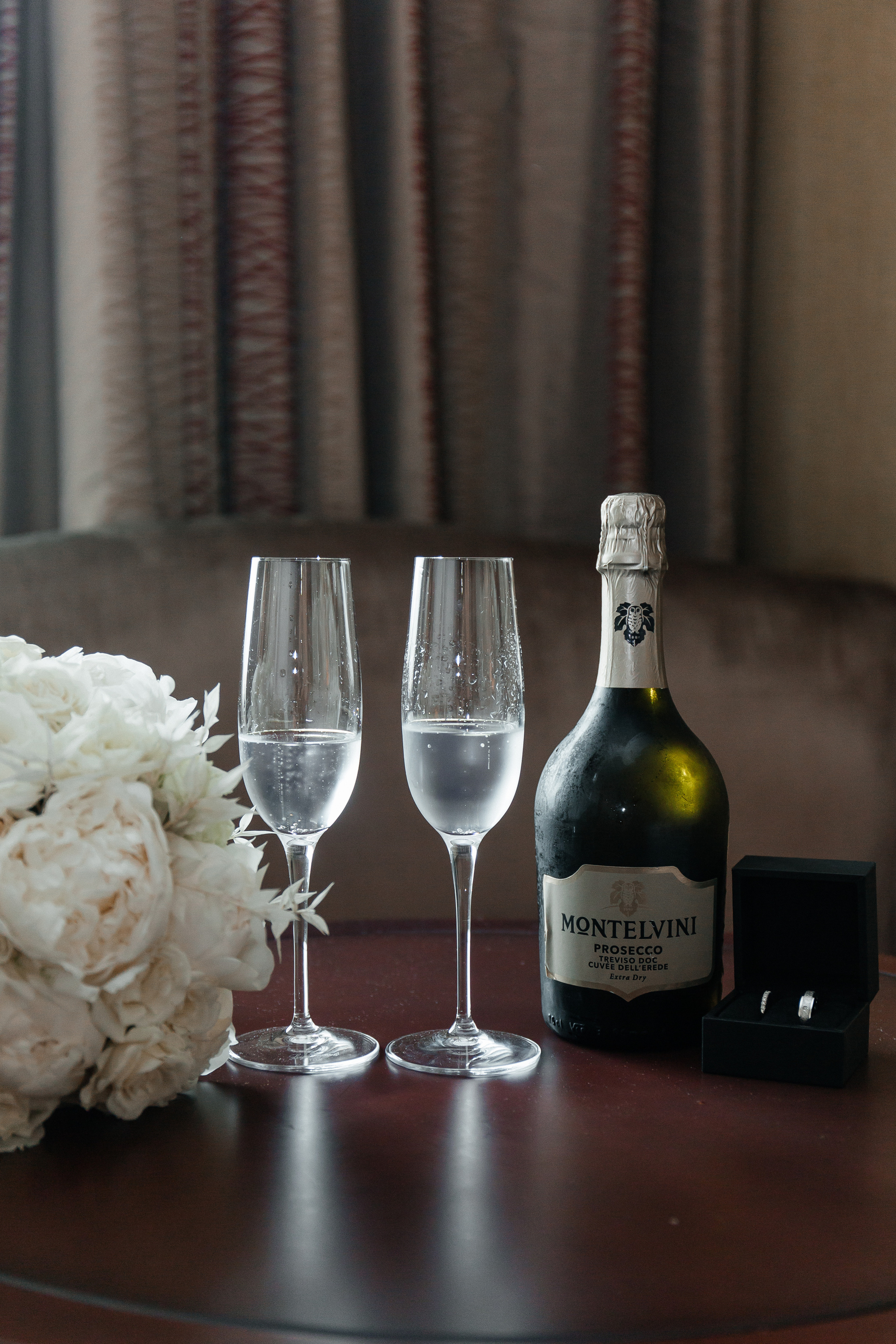 Свадебная фотосессия в отеле Lotte. Фото Радости. Свадебный и семейный фотограф в Москве Юлия Самойлова