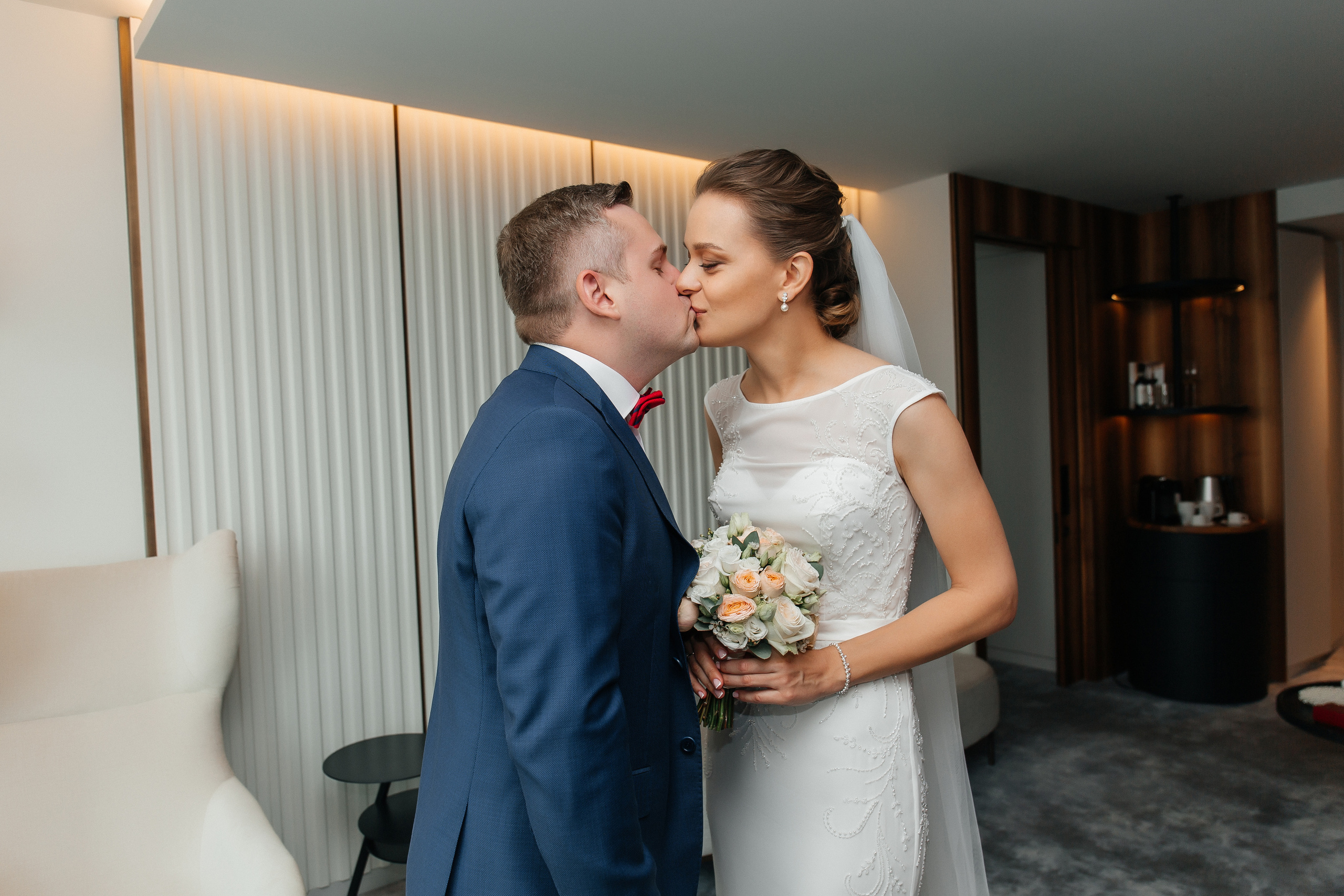 Свадебная фотосессия Movenpick. Фотосессия у МГУ. Фото Радости. Свадебный и семейный фотограф в Москве Юлия Самойлова