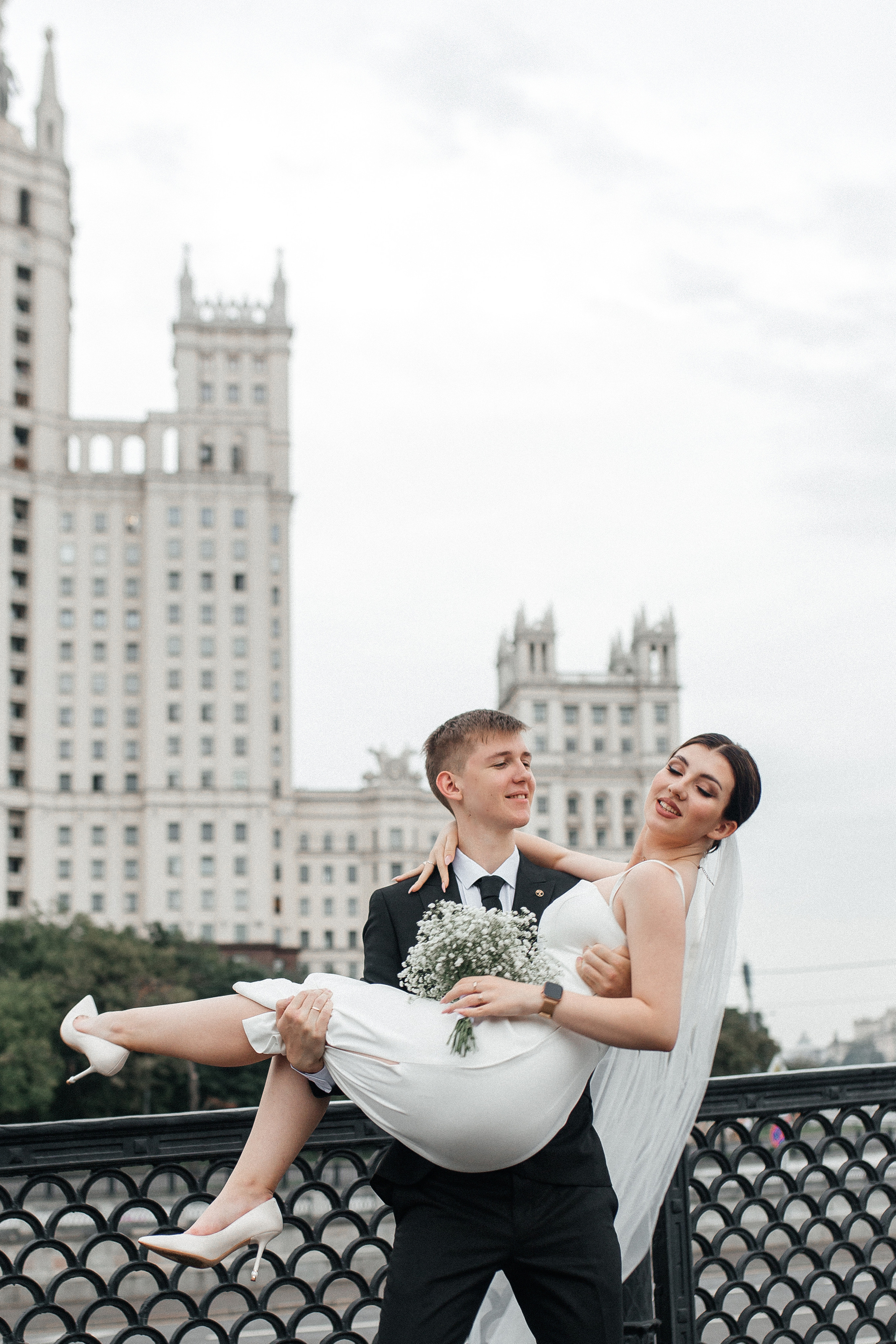 Фотосессия на набережной. Фото Радости. Свадебный и семейный фотограф в Москве Юлия Самойлова