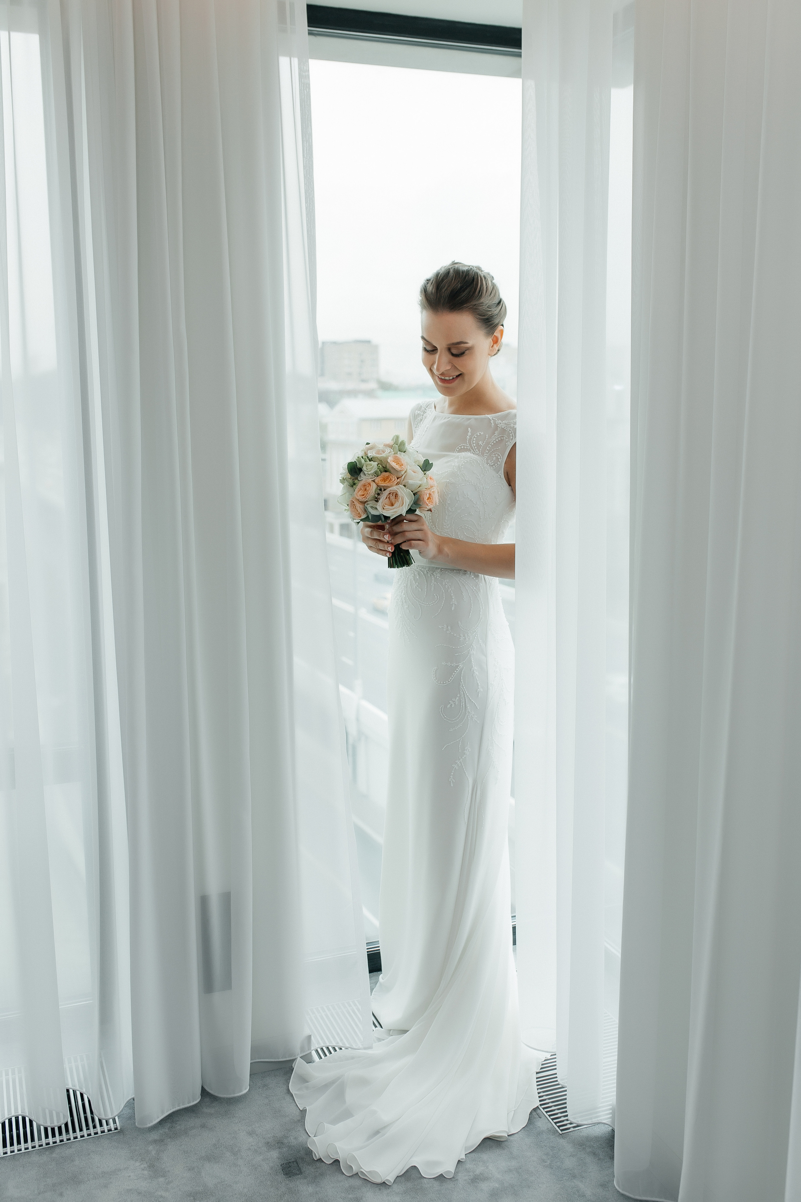 Свадебная фотосессия Movenpick. Фотосессия у МГУ. Фото Радости. Свадебный и семейный фотограф в Москве Юлия Самойлова