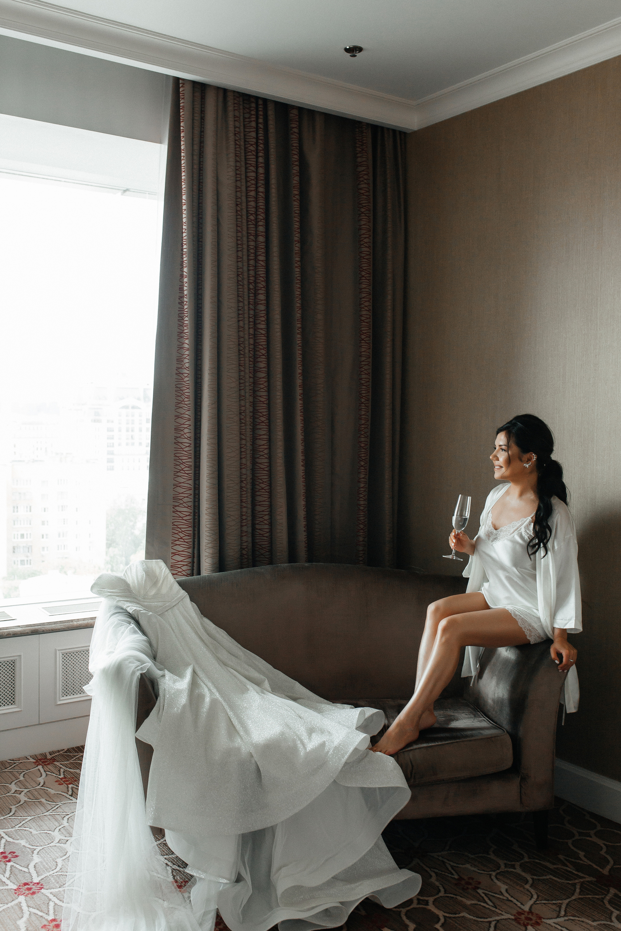 Свадебная фотосессия в отеле Lotte. Фото Радости. Свадебный и семейный фотограф в Москве Юлия Самойлова