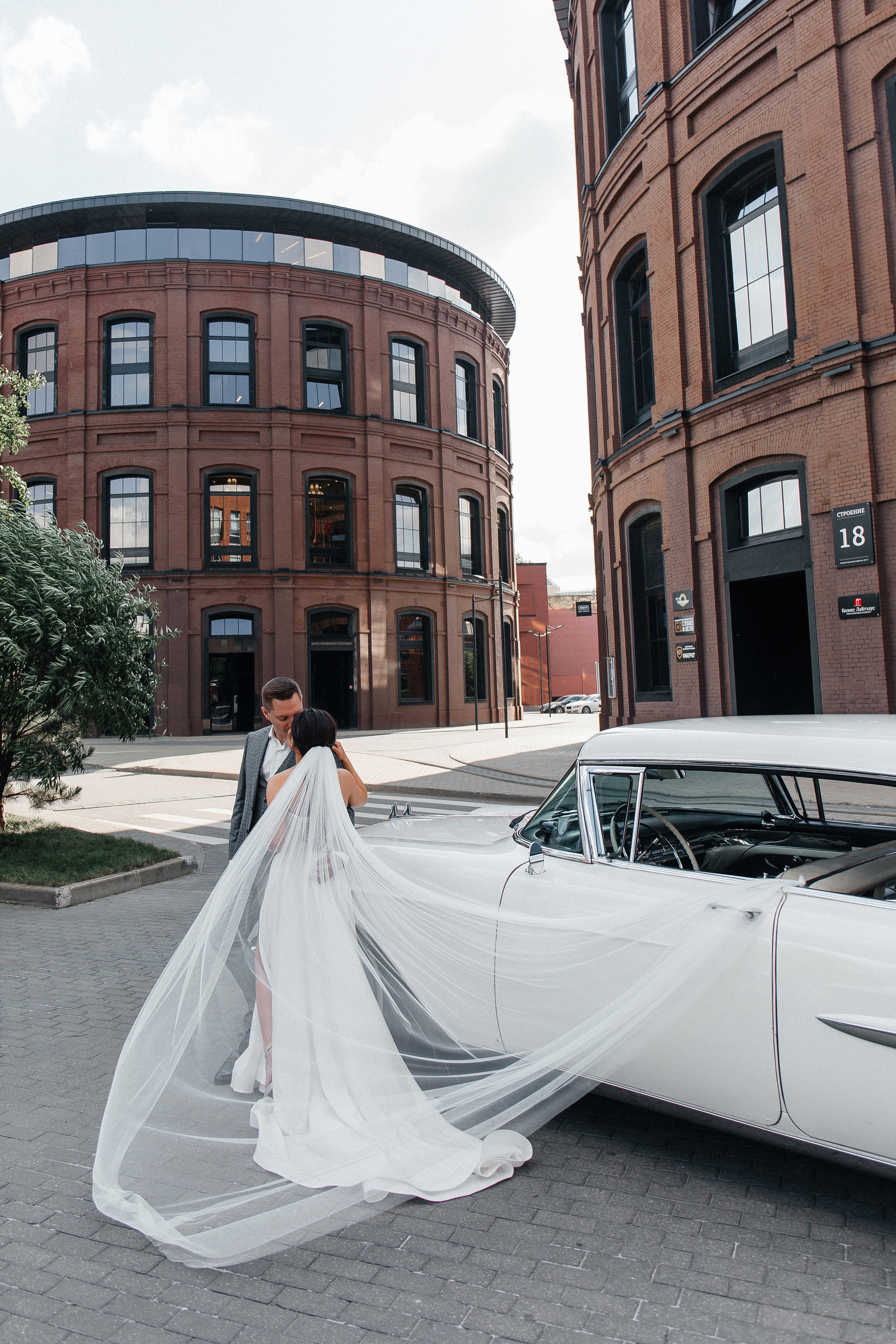 Свадебная фотосессия в отеле Lotte. Фото Радости. Свадебный и семейный фотограф в Москве Юлия Самойлова