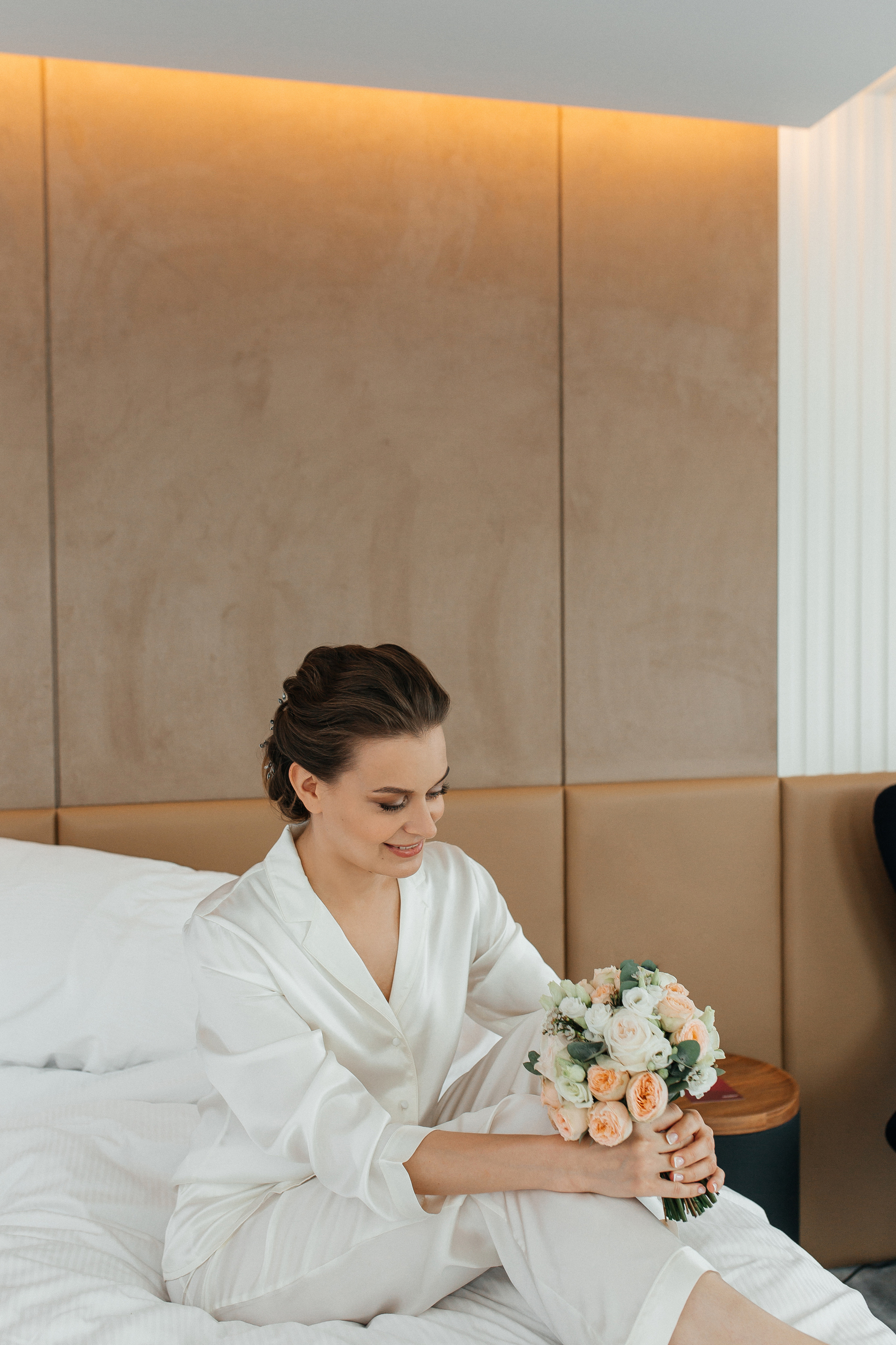 Свадебная фотосессия Movenpick. Фотосессия у МГУ. Фото Радости. Свадебный и семейный фотограф в Москве Юлия Самойлова