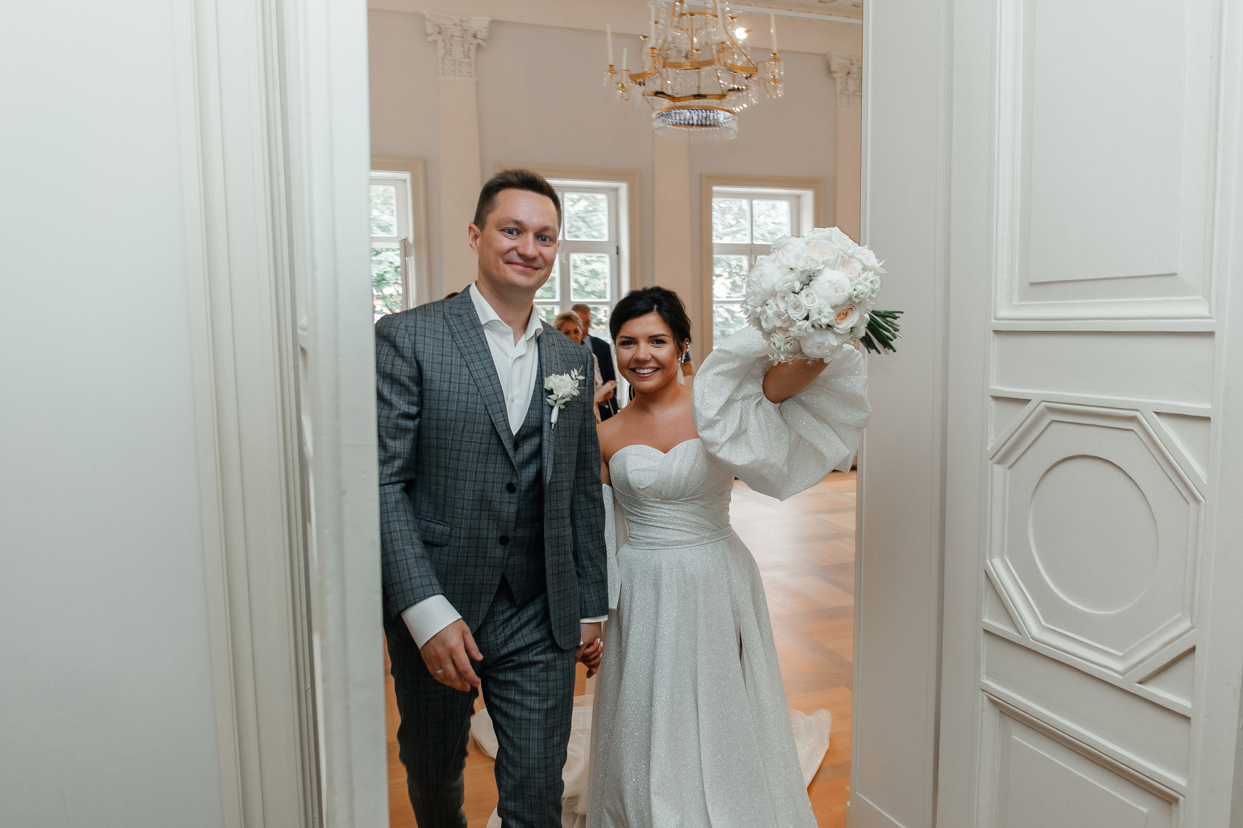 Свадебная фотосессия в отеле Lotte. Фото Радости. Свадебный и семейный фотограф в Москве Юлия Самойлова