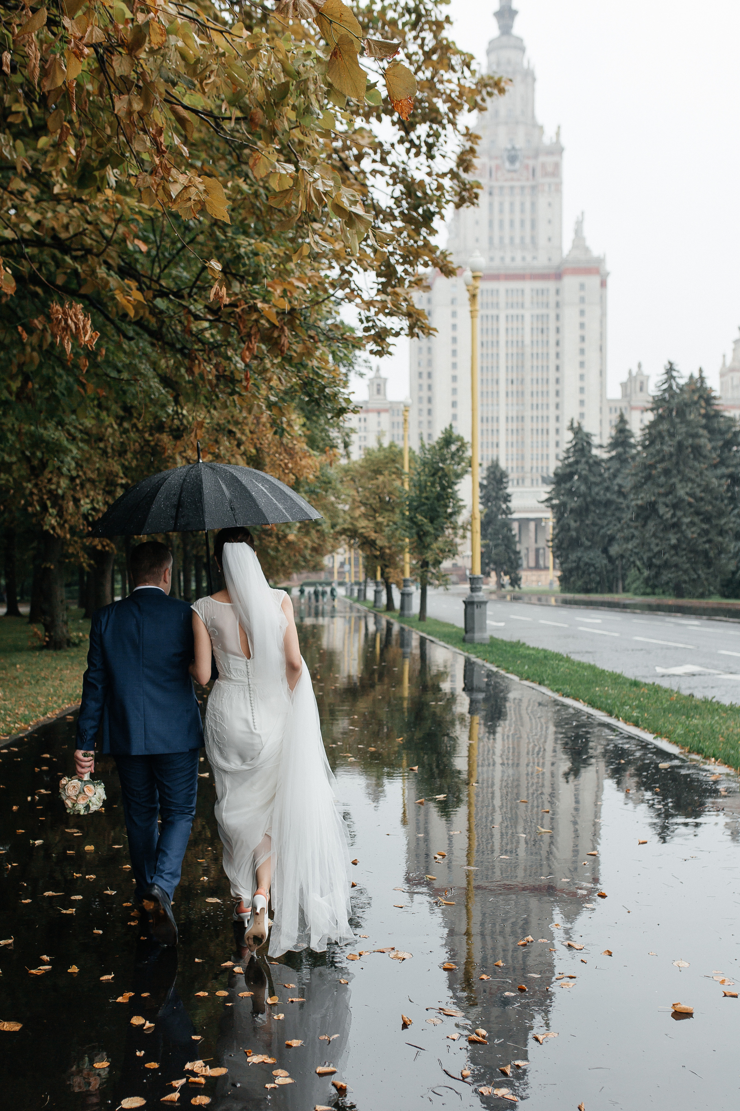 Свадебная фотосессия Movenpick. Фотосессия у МГУ. Фото Радости. Свадебный и семейный фотограф в Москве Юлия Самойлова