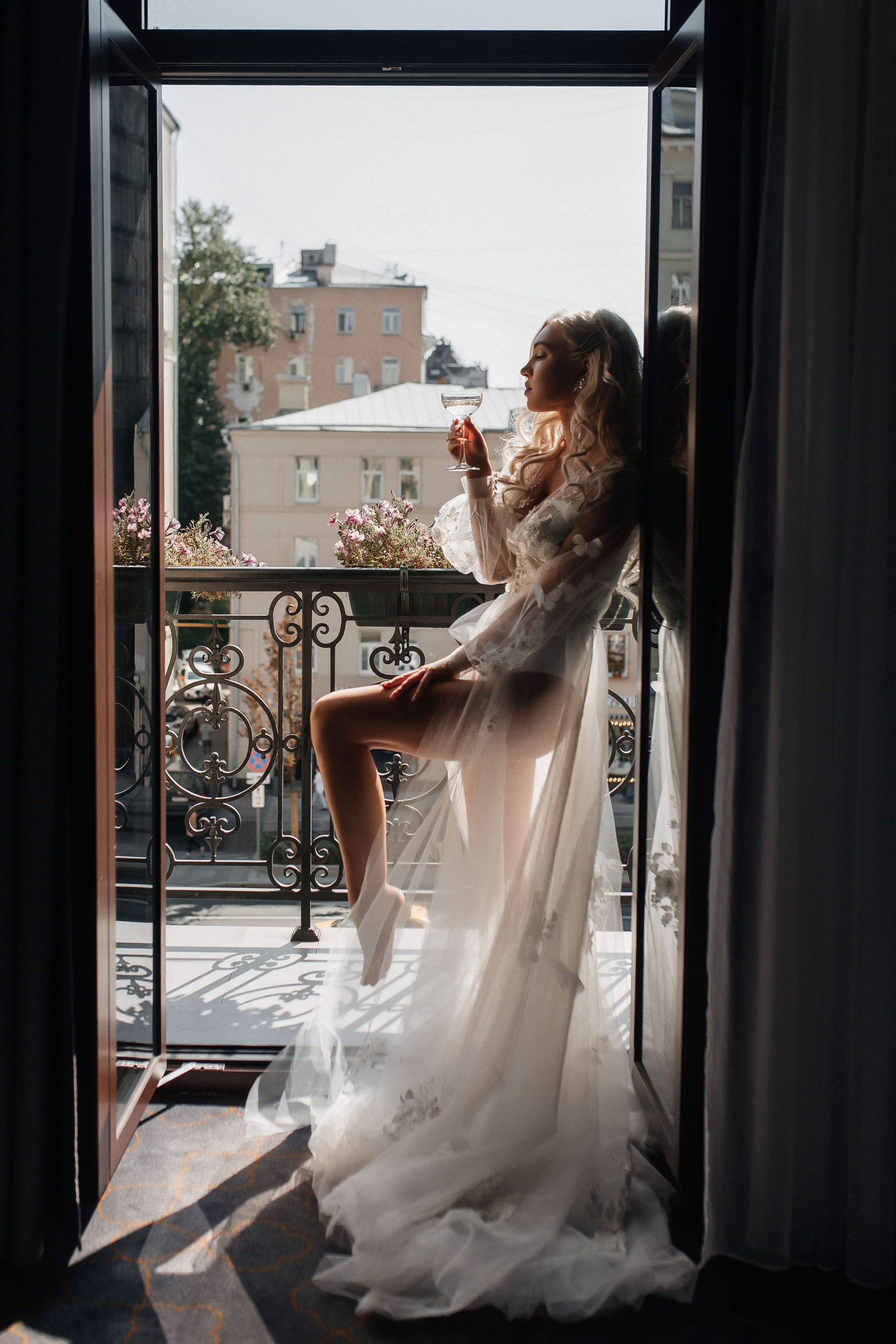 Свадебная фотосессия Hartwell Hotel. Роспись в ресторане Карлсон. Фото Радости. Свадебный и семейный фотограф в Москве Юлия Самойлова