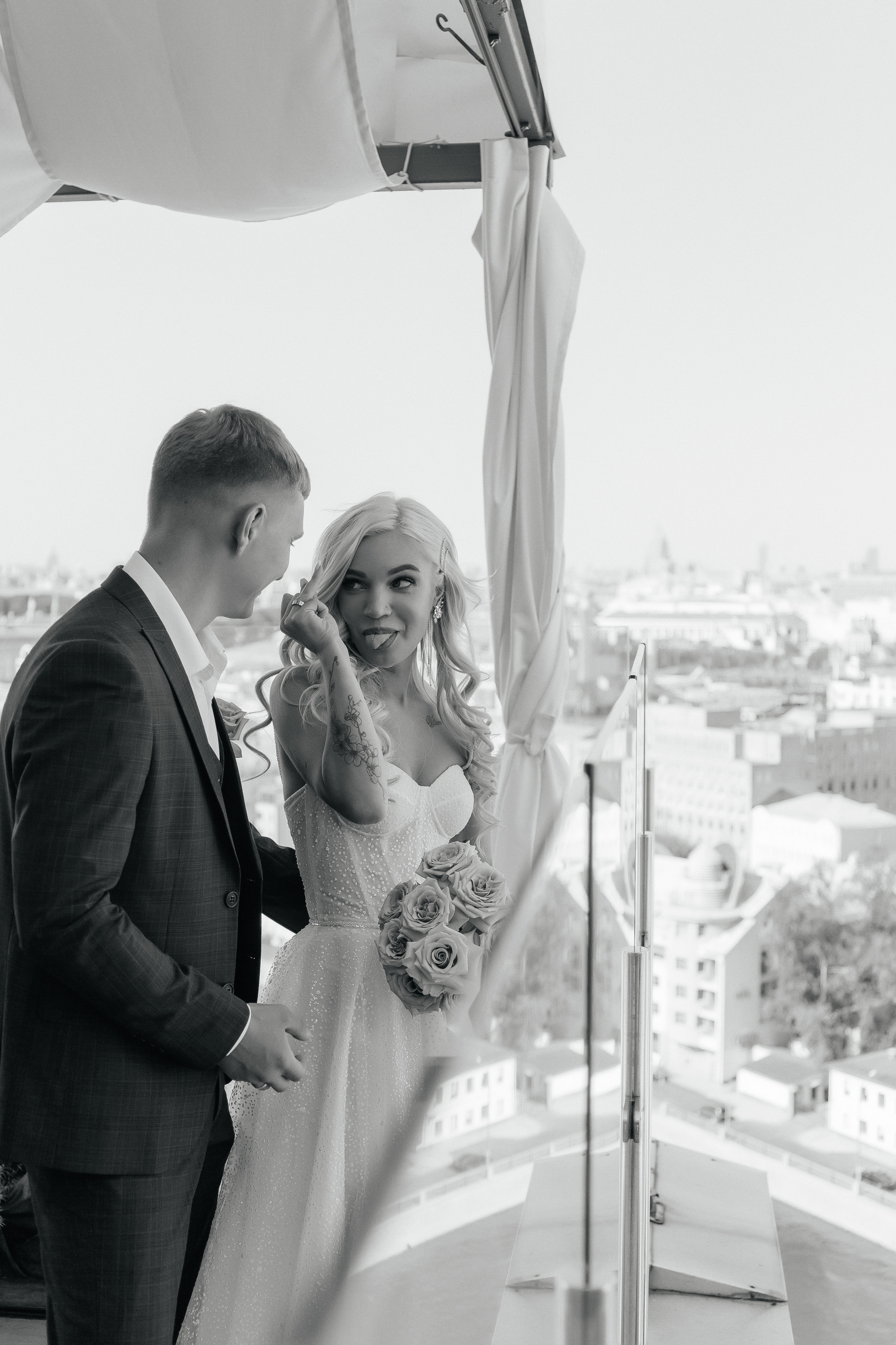 Свадебная фотосессия Hartwell Hotel. Роспись в ресторане Карлсон. Фото Радости. Свадебный и семейный фотограф в Москве Юлия Самойлова